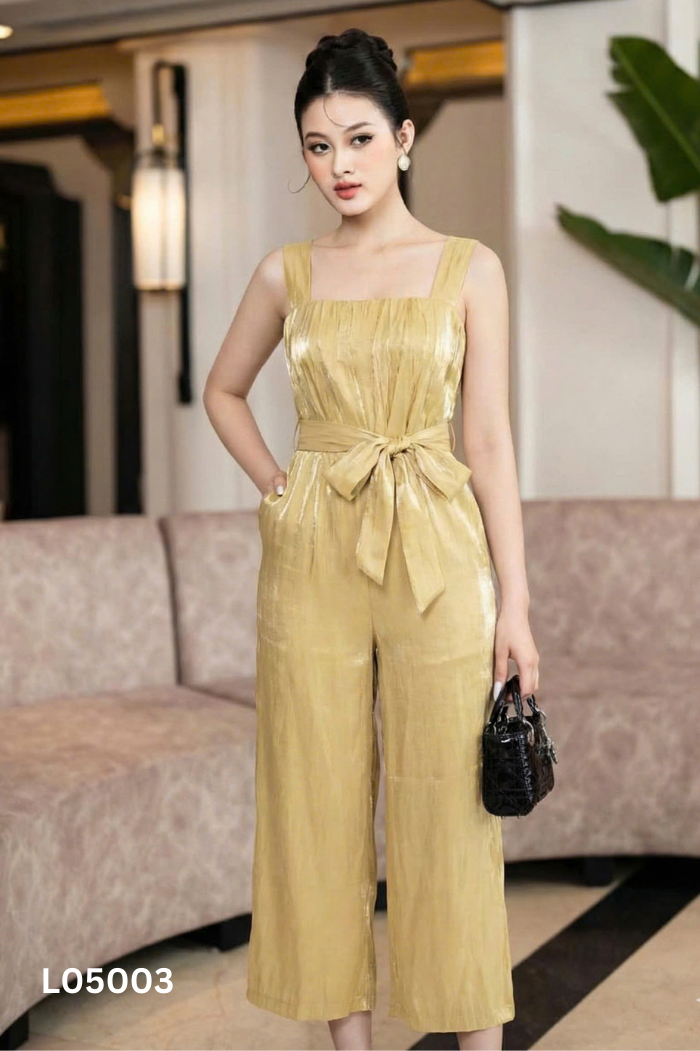 Yếm quần xanh lá chuối