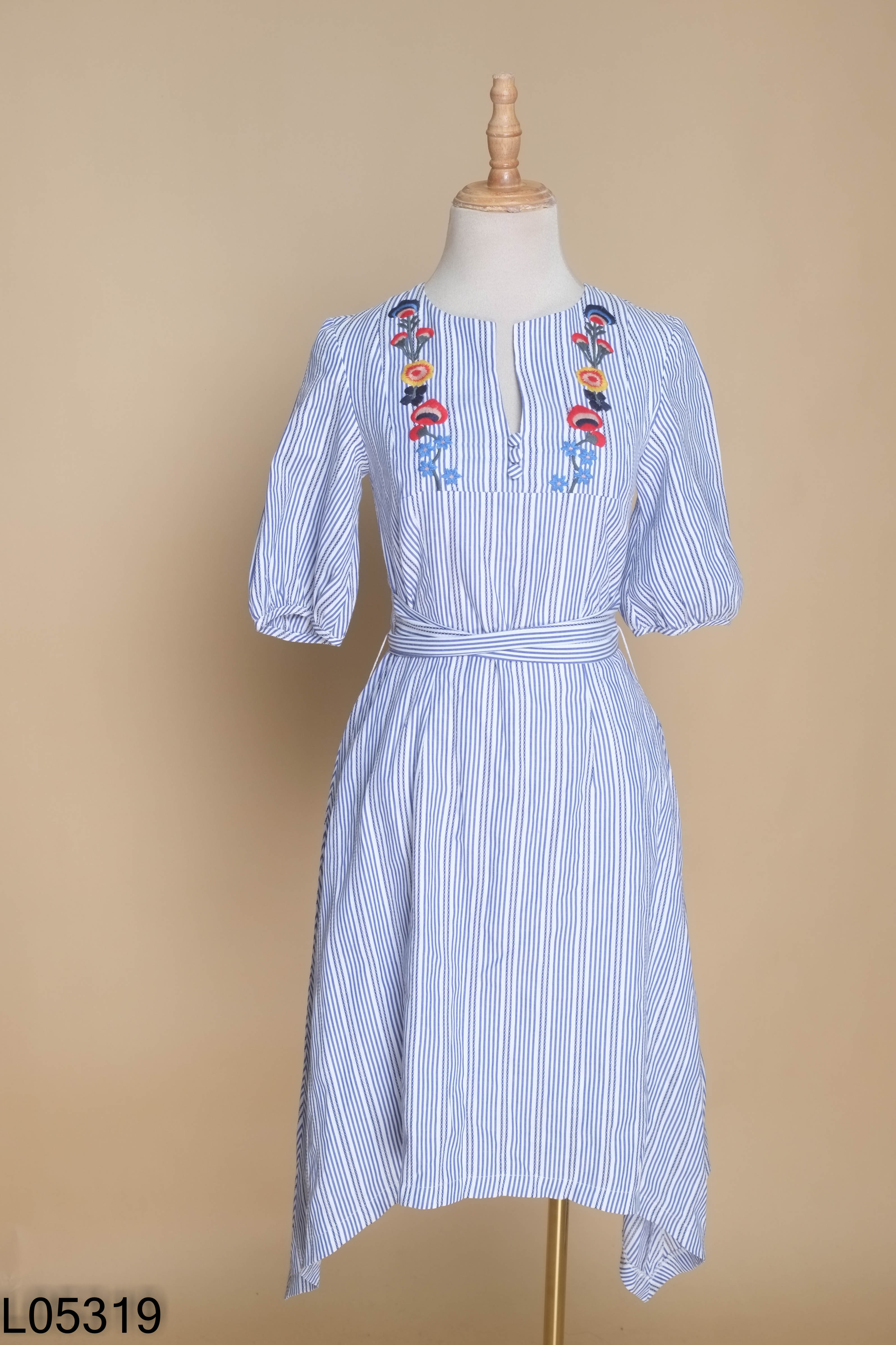 Váy ADORE DRESS xanh kẻ trắng