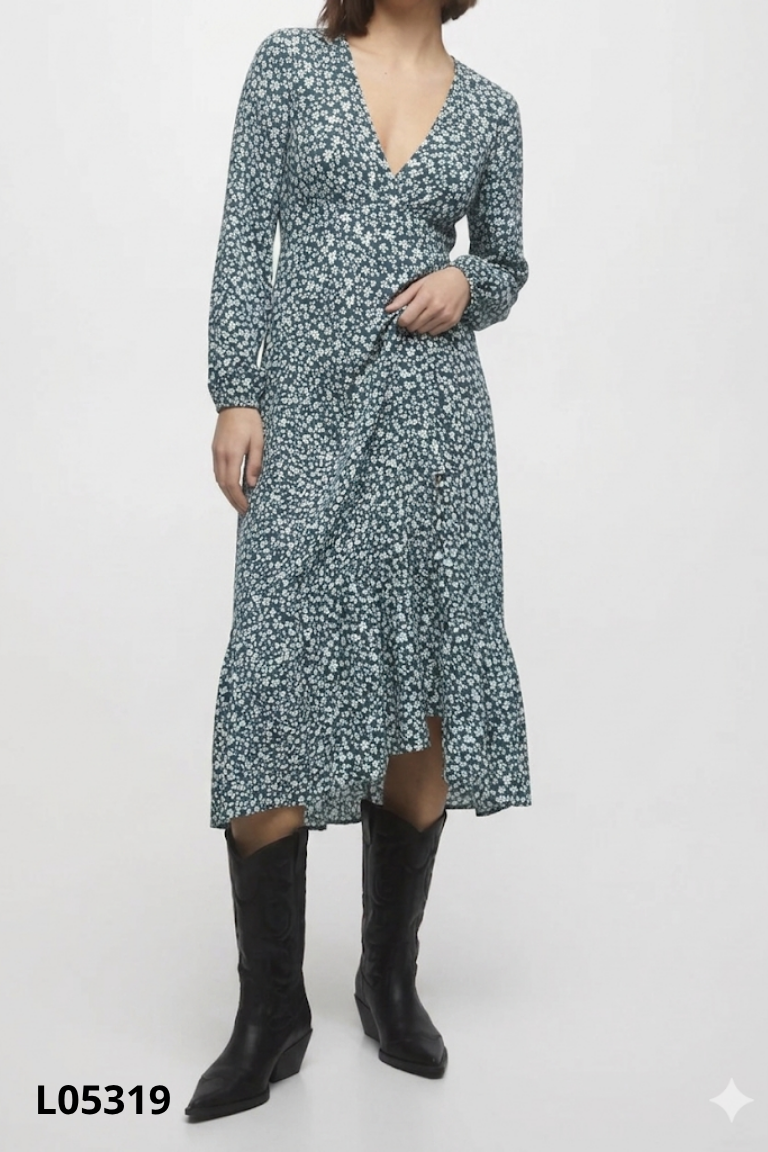 Váy PULL BEAR xanh họa tiết hoa nhí