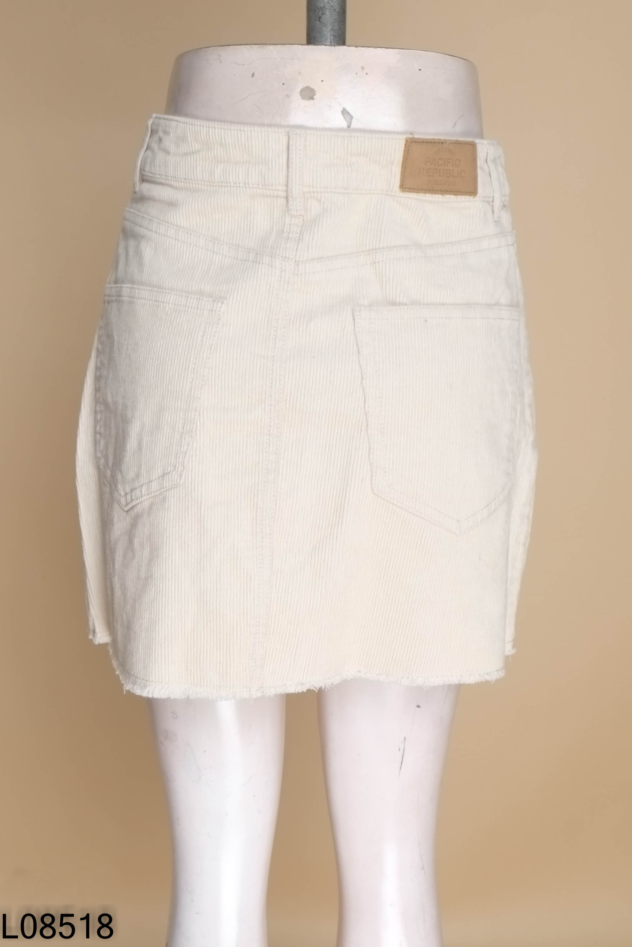 NEWTAG Chân váy tăm be PULL&BEAR