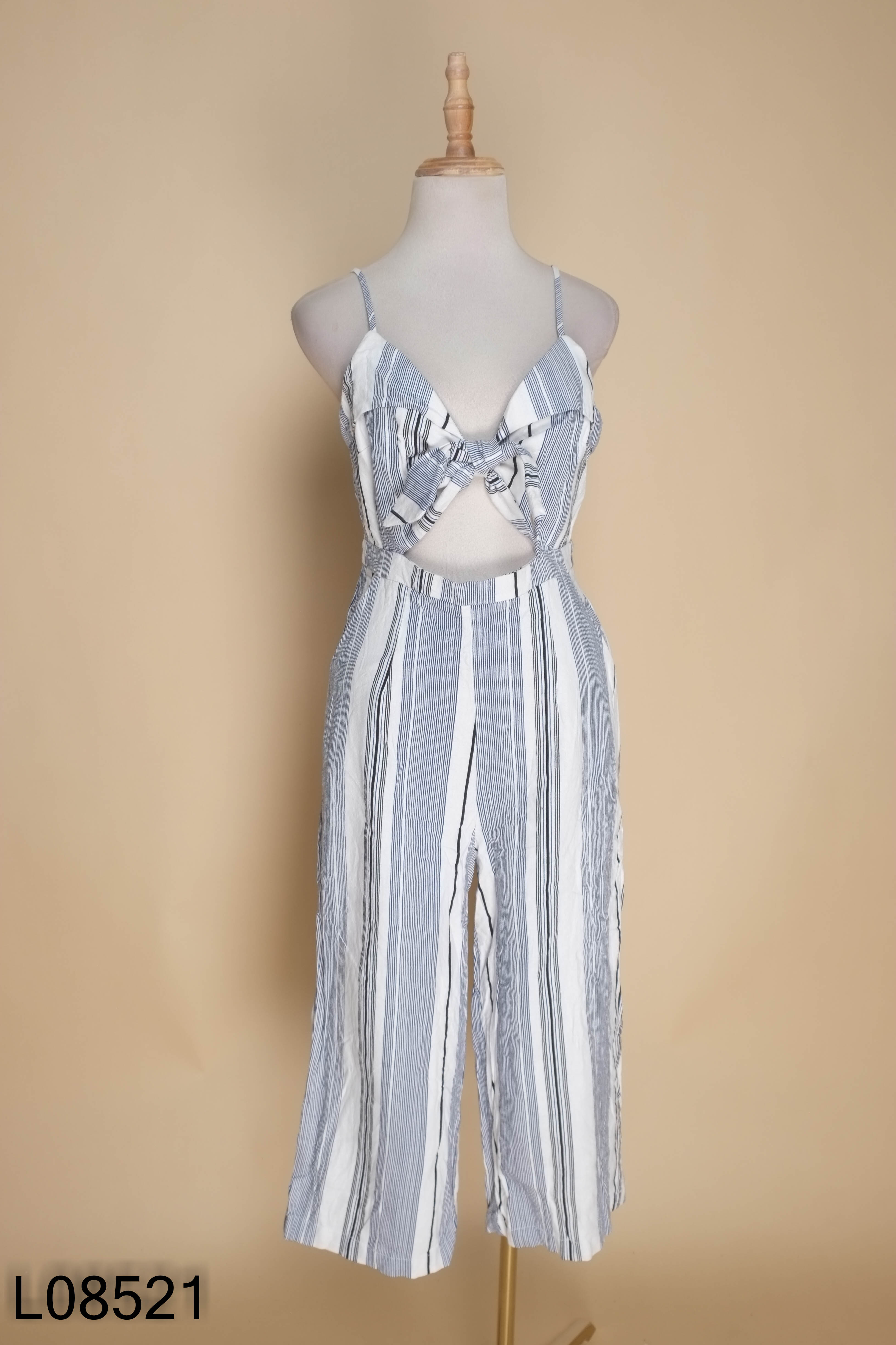 Jumpsuit trắng kẻ xanh IRIS hai dây