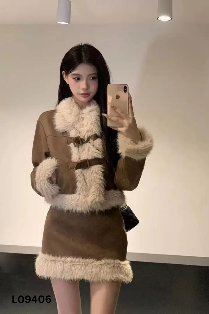 Áo nâu da lộn phối lông