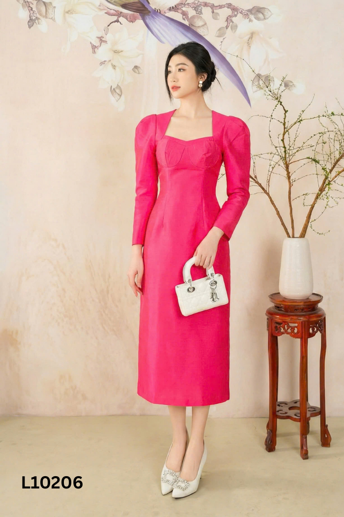 Váy hồng cổ vuông dáng dài