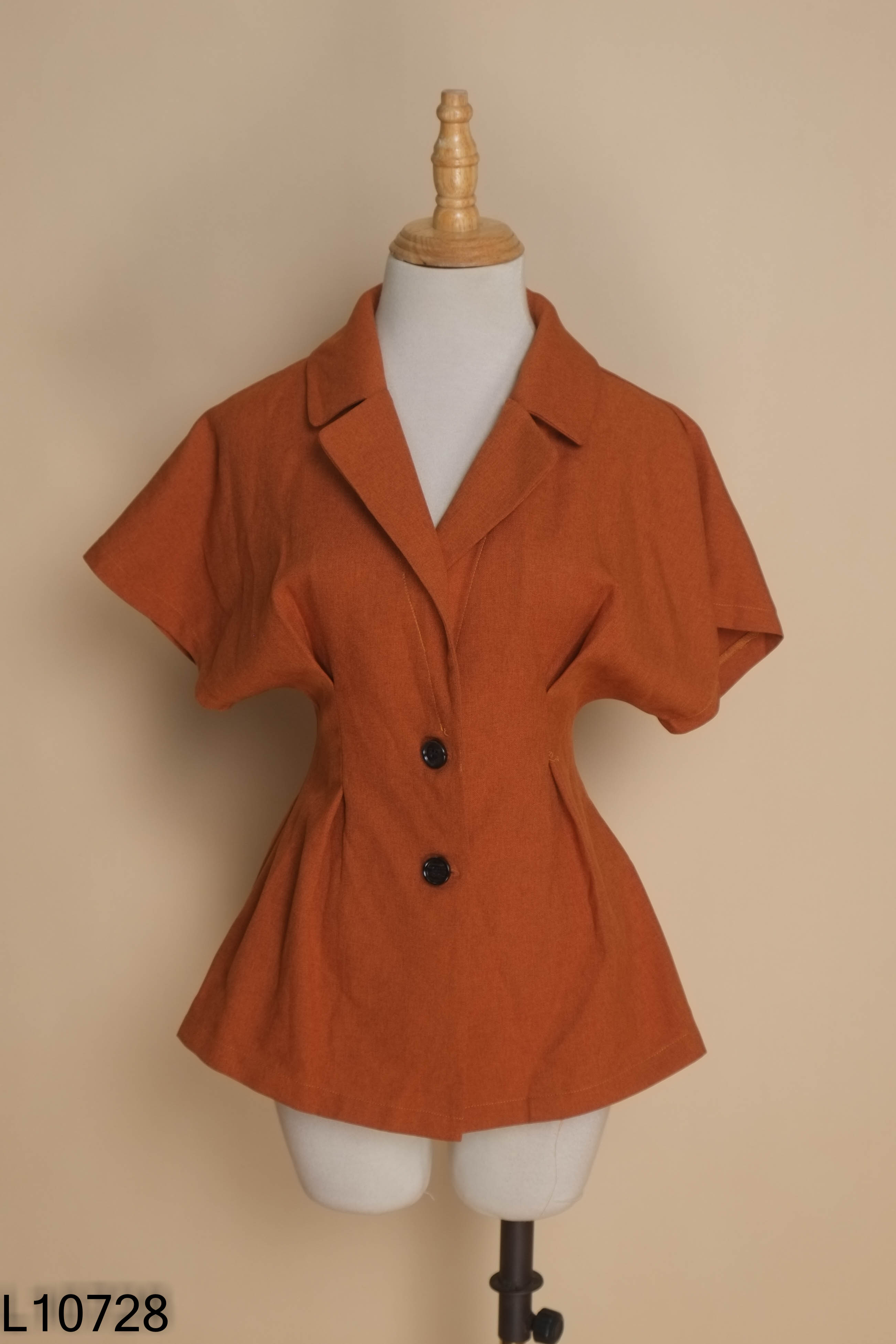 Áo C'CHAT nâu cổ vest