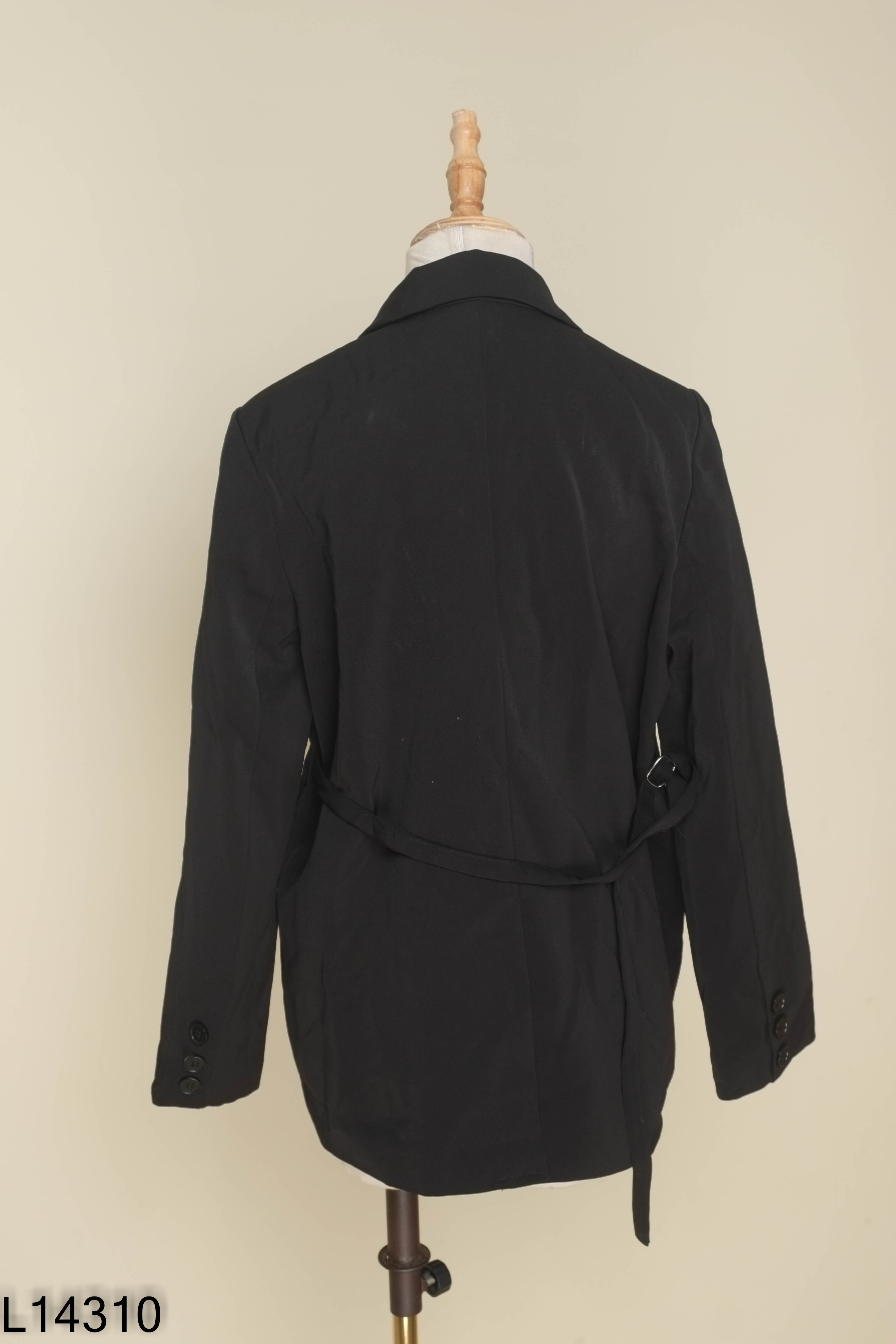 Áo khoác blazers đen phối dây eo