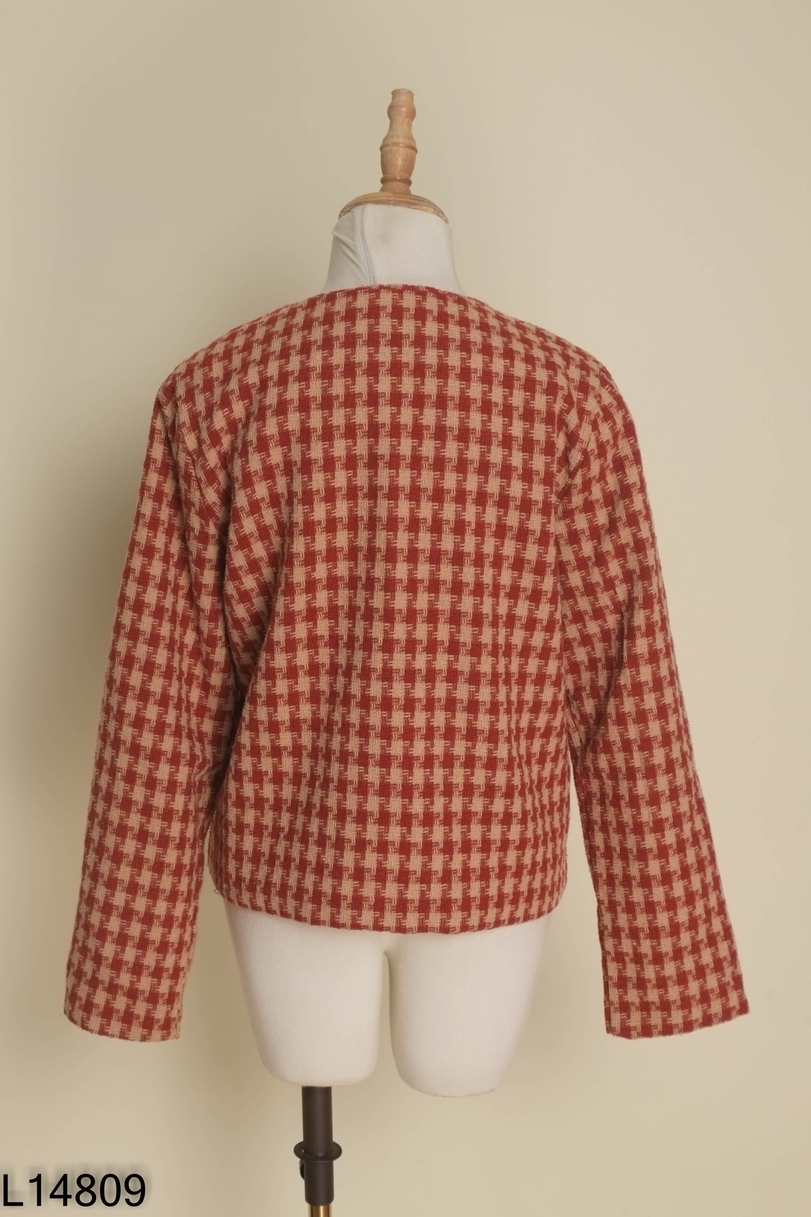 Áo dạ tweed đỏ cam phối cúc sáng