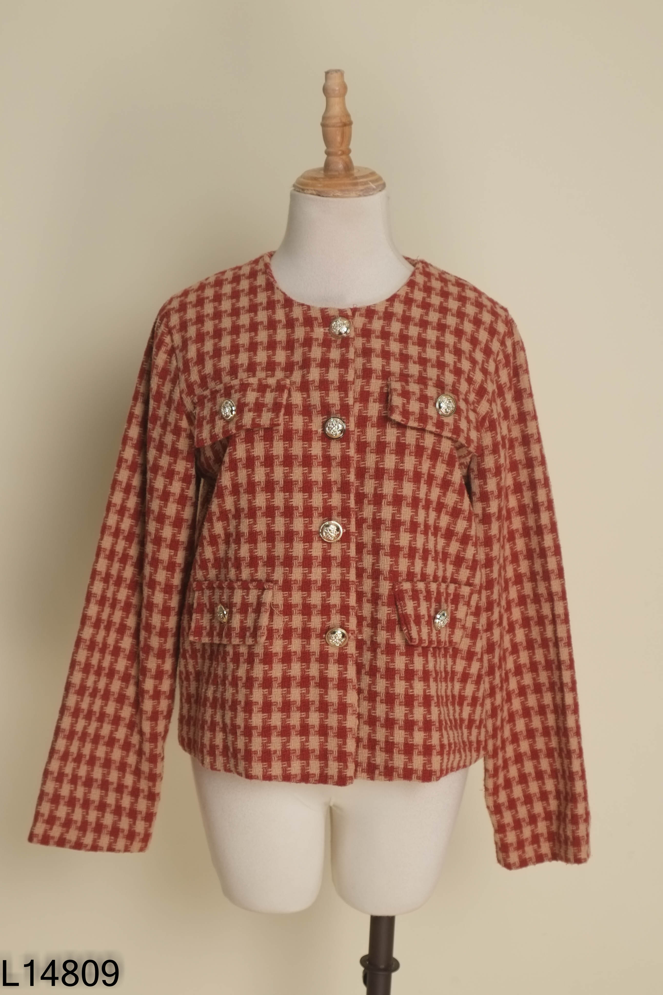 Áo dạ tweed đỏ cam phối cúc sáng