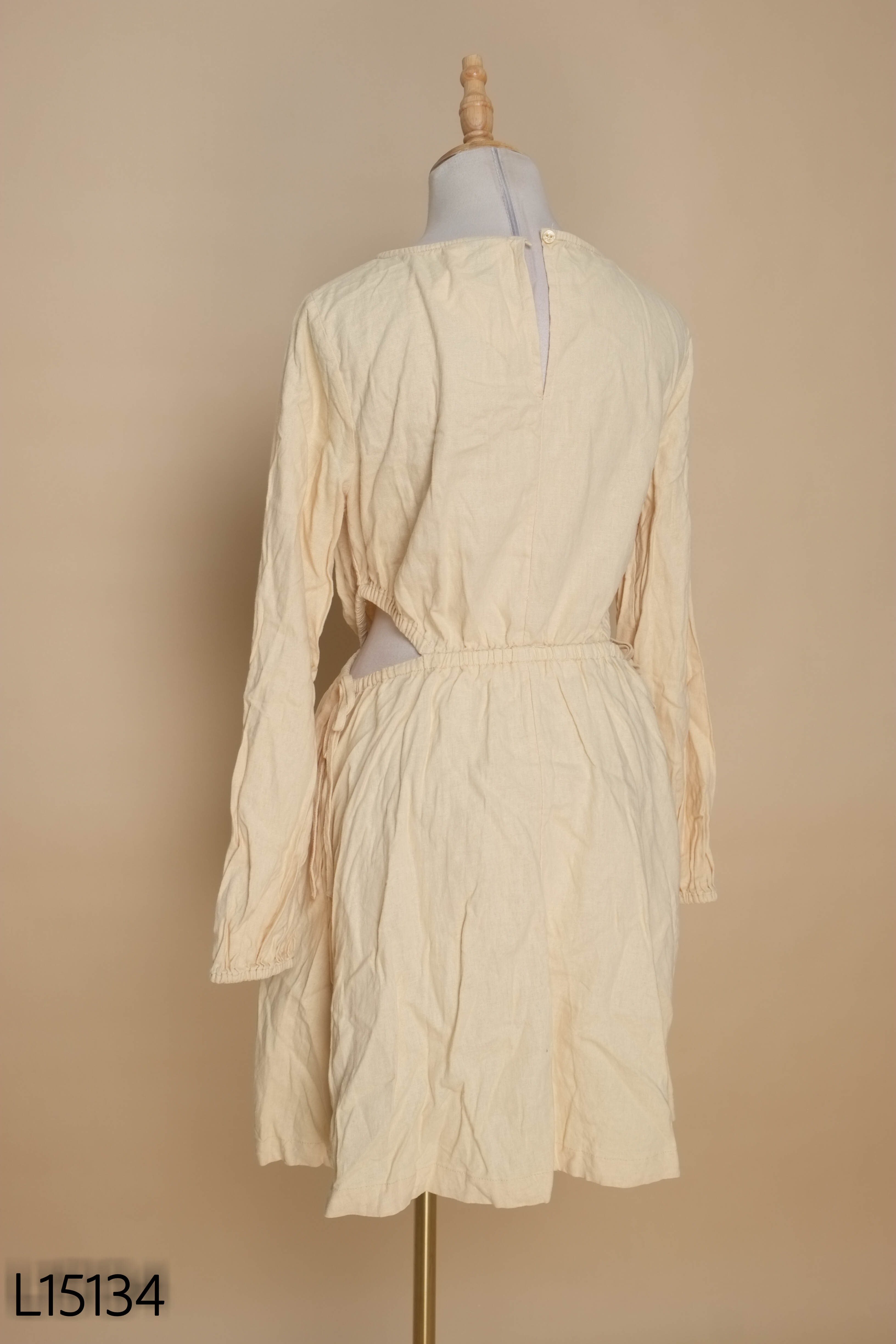 Váy linen vàng hở eo UNIVERSAL THREAD