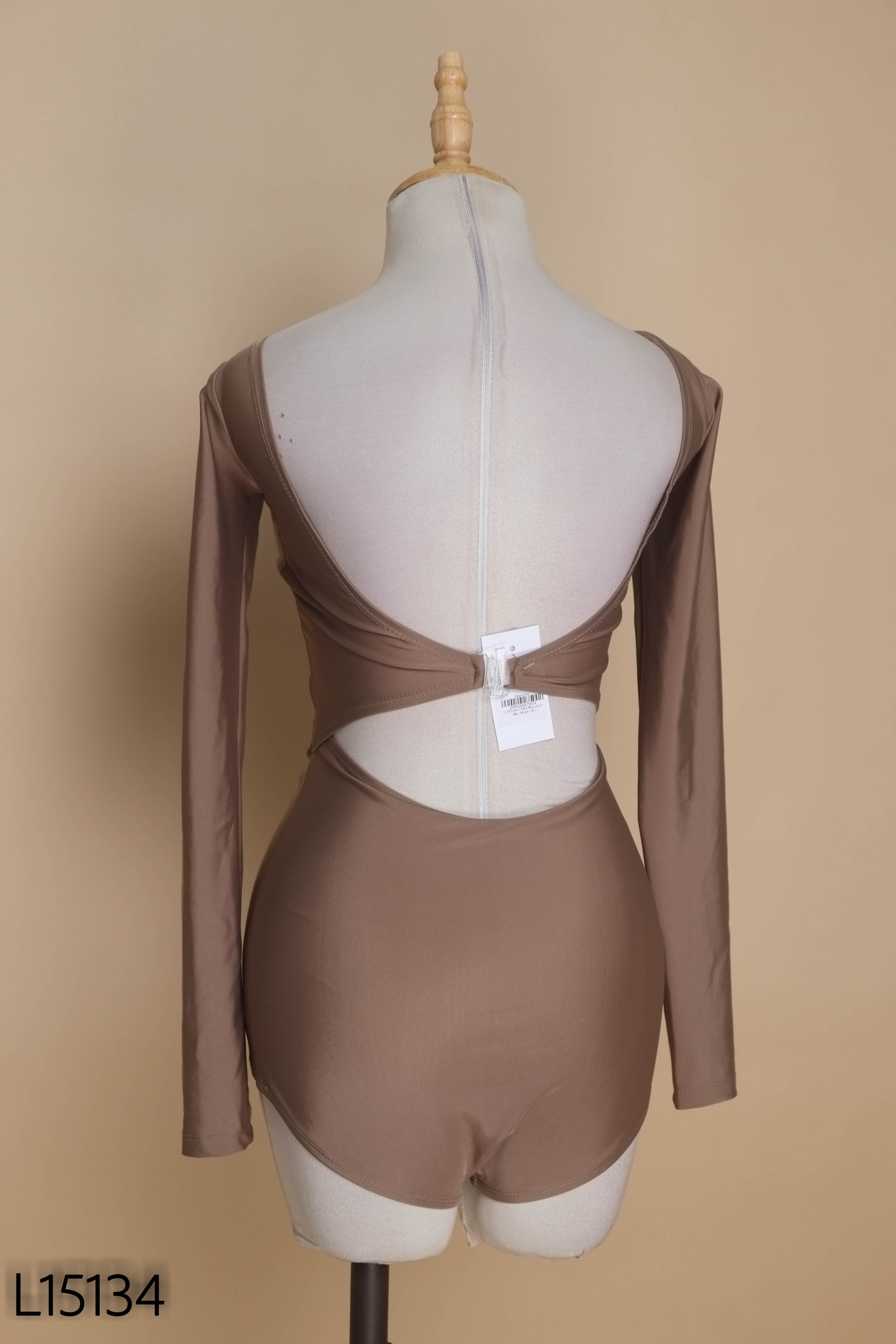 Bodysuit nâu hở eo