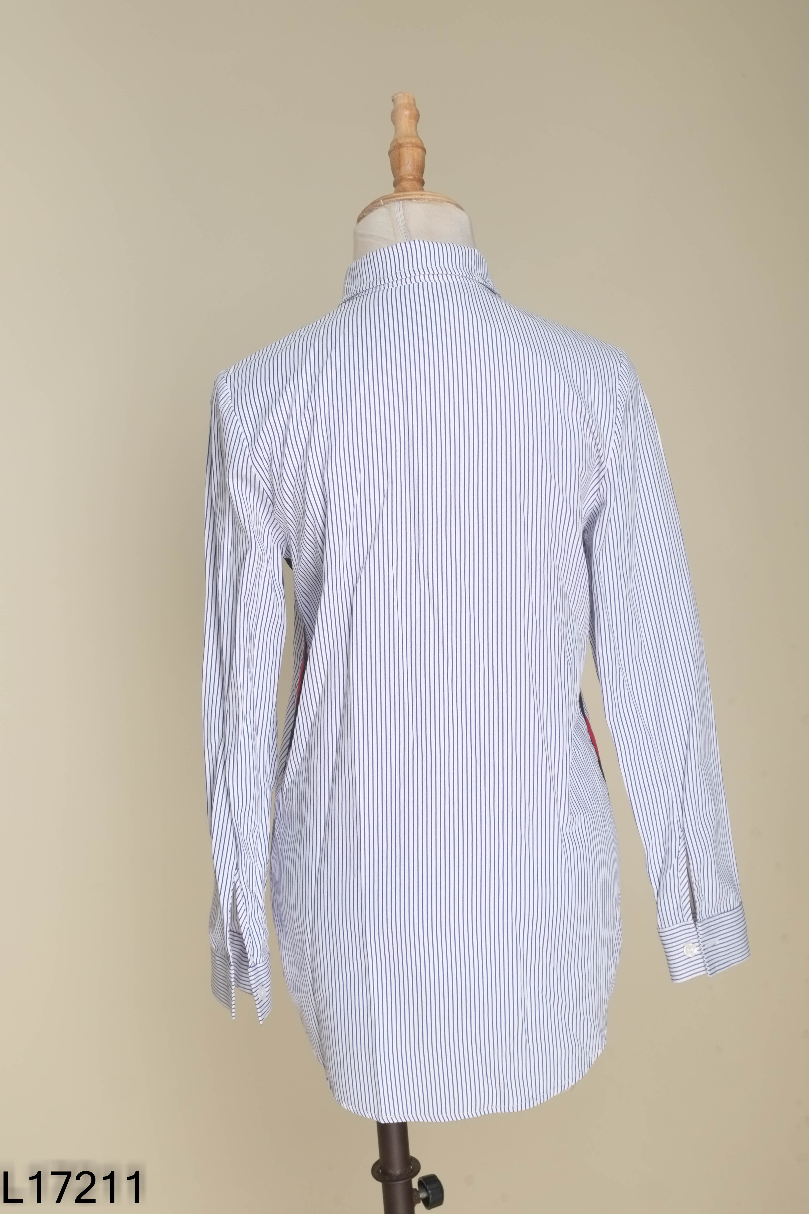 Áo sơ mi ADORE DRESS trắng sọc xanh