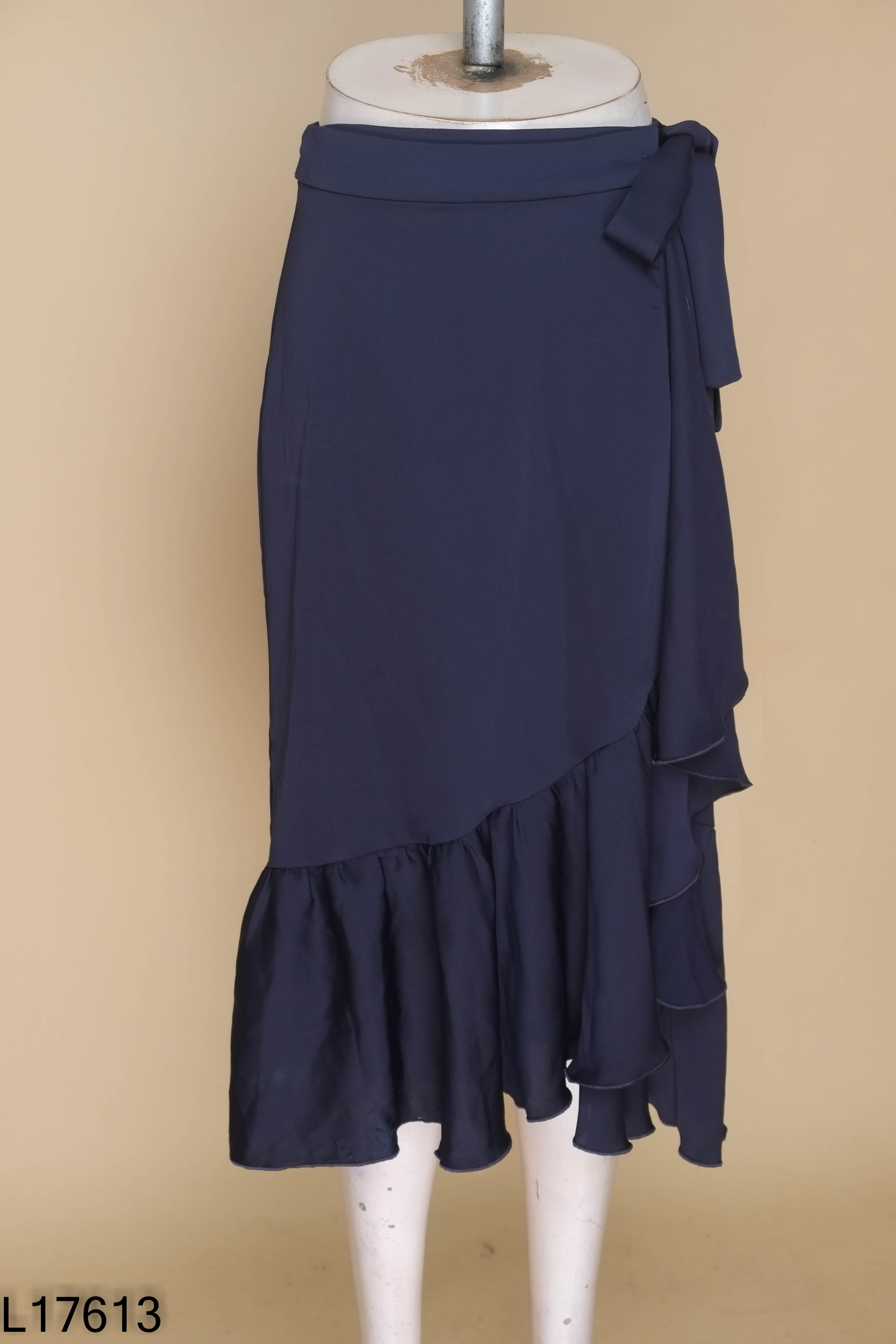 Chân váy lụa xanh ZARA chéo (xuất)