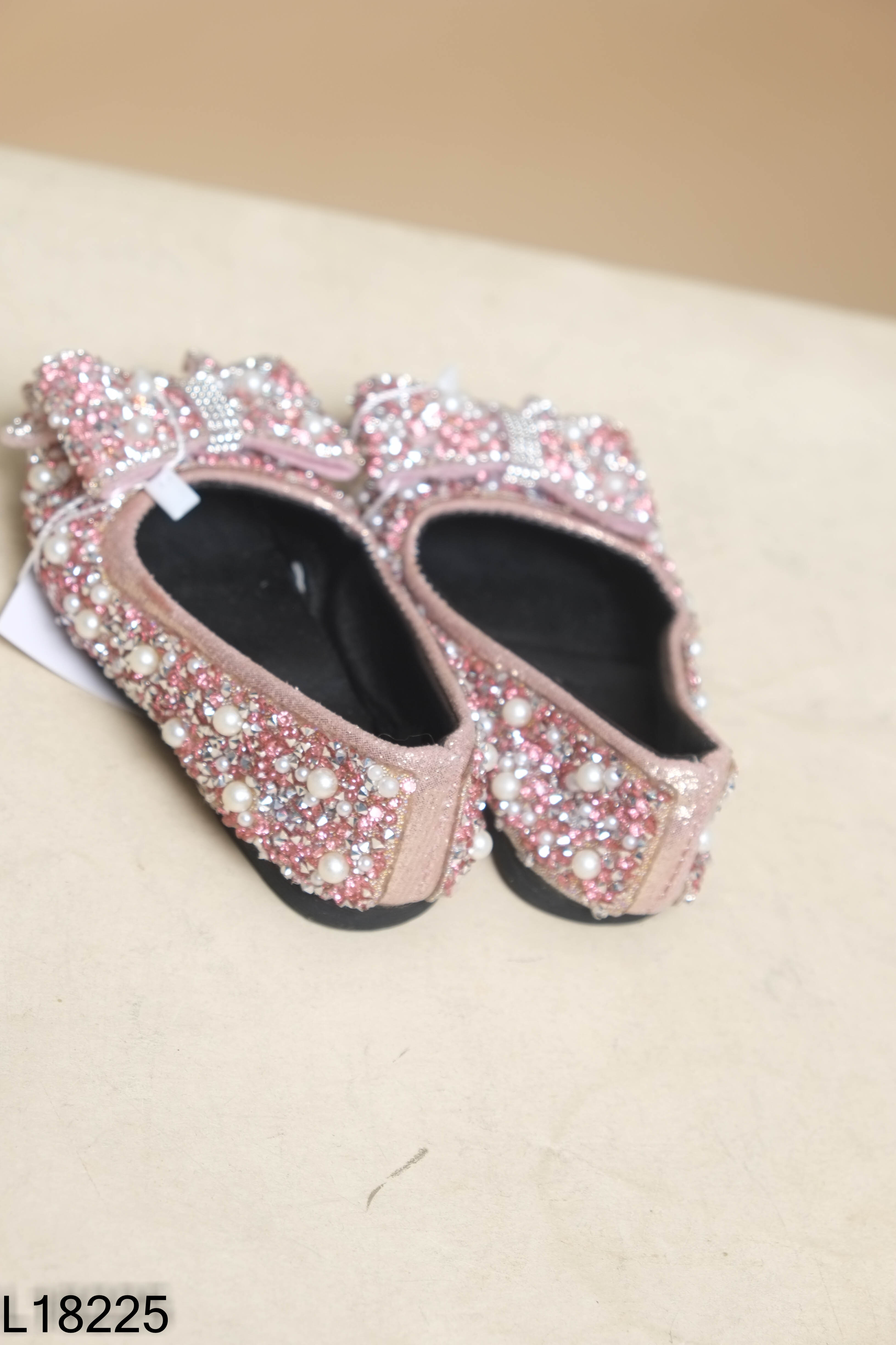 Giày búp be hồng đính cườm KIDS