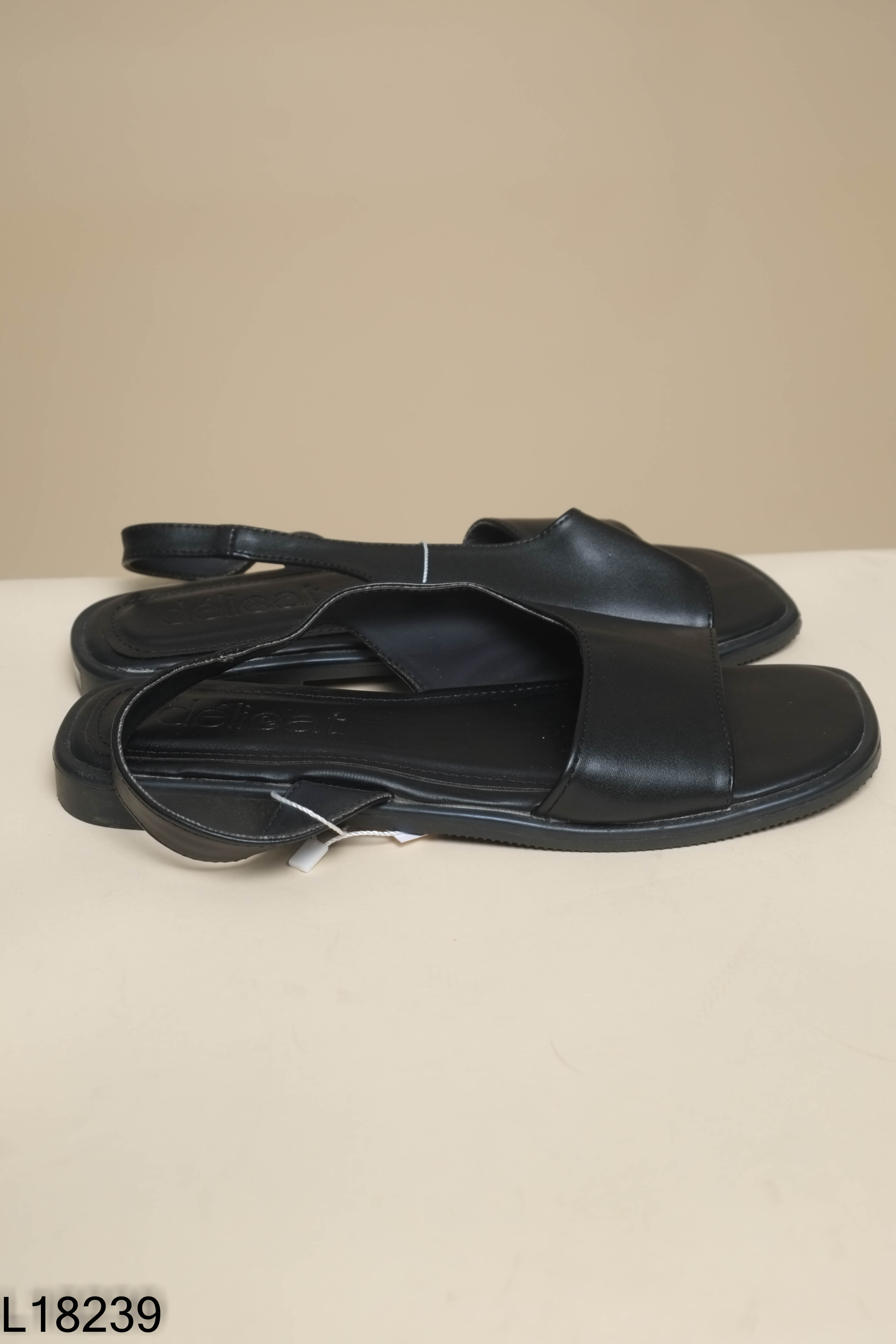 Sandals da đen DÉLICAT