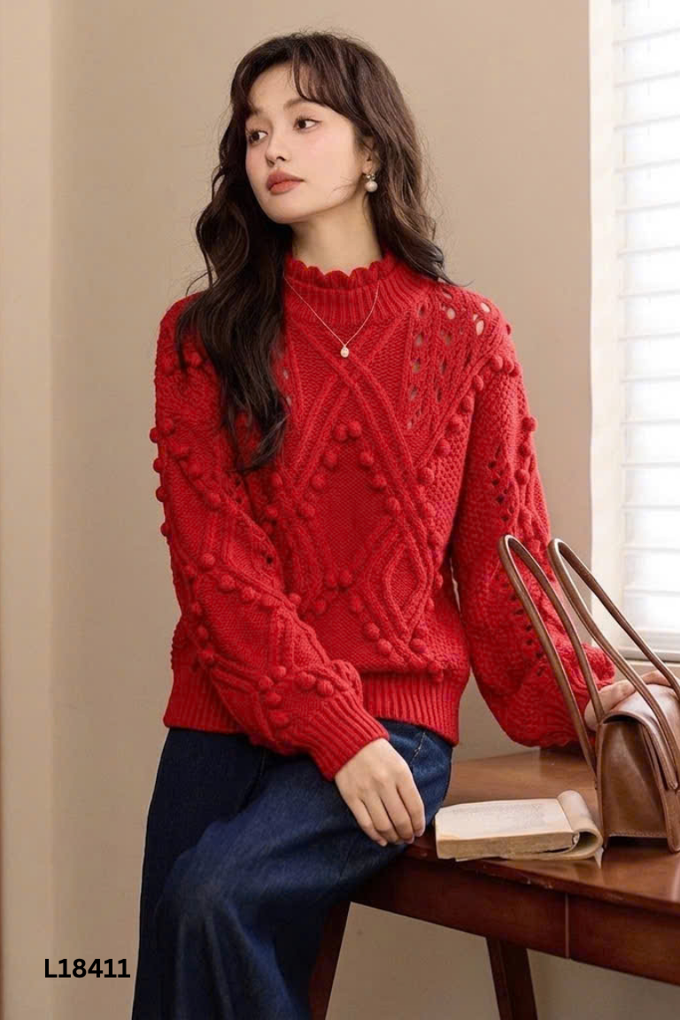Áo len đỏ họa tiết