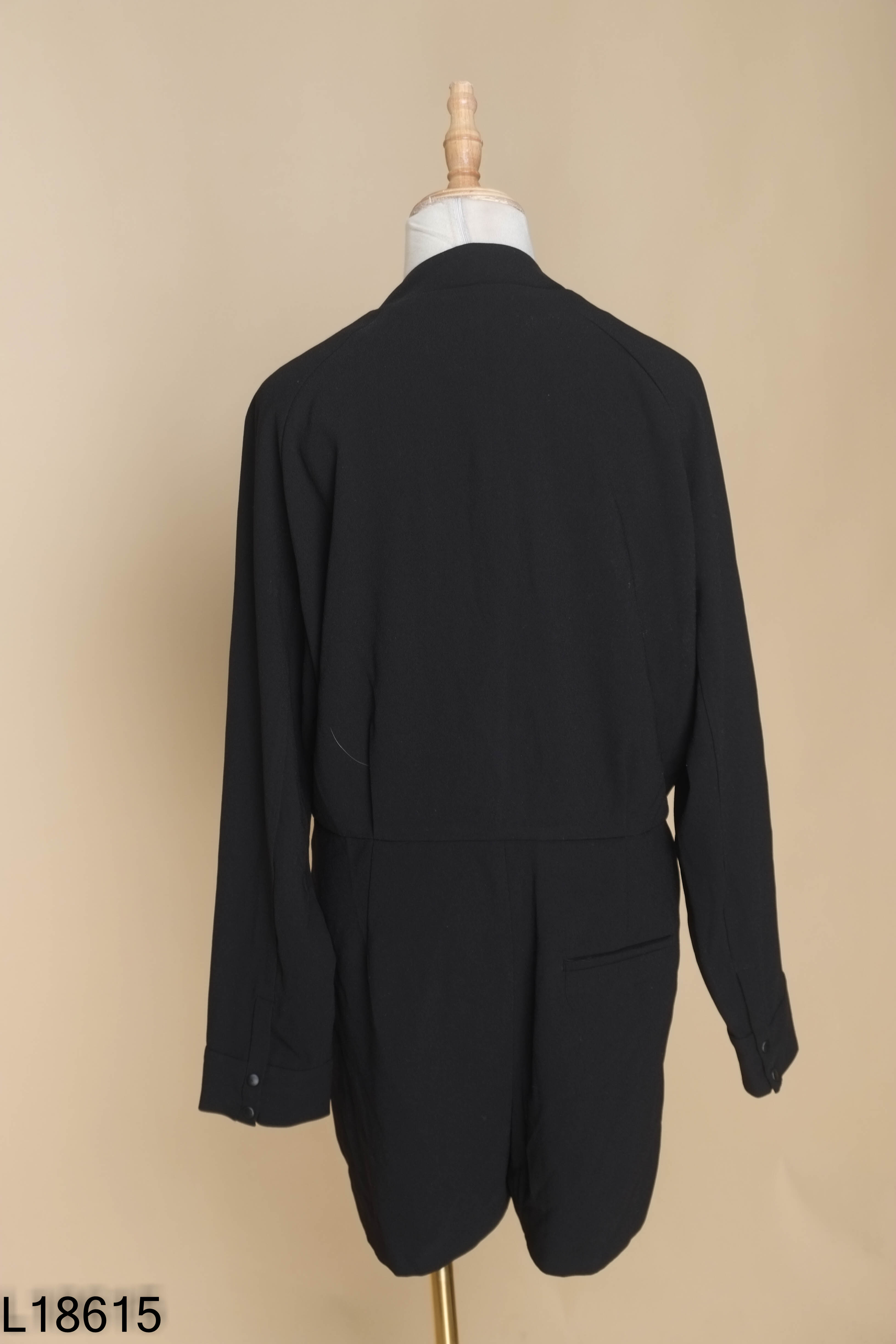 Jumpsuits ZARA đen quần shorts
