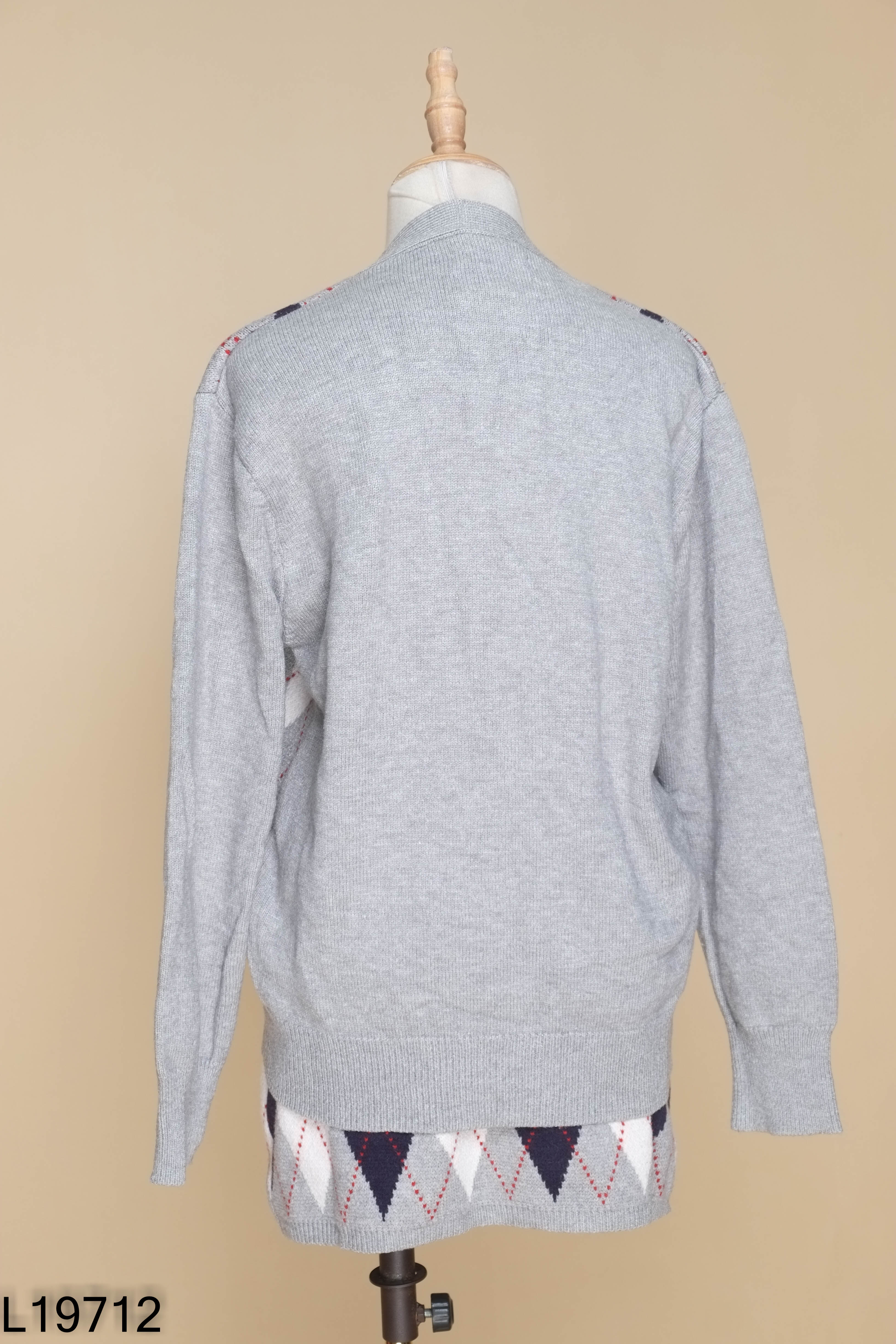 Set Áo len cardigan xám kẻ + chân váy