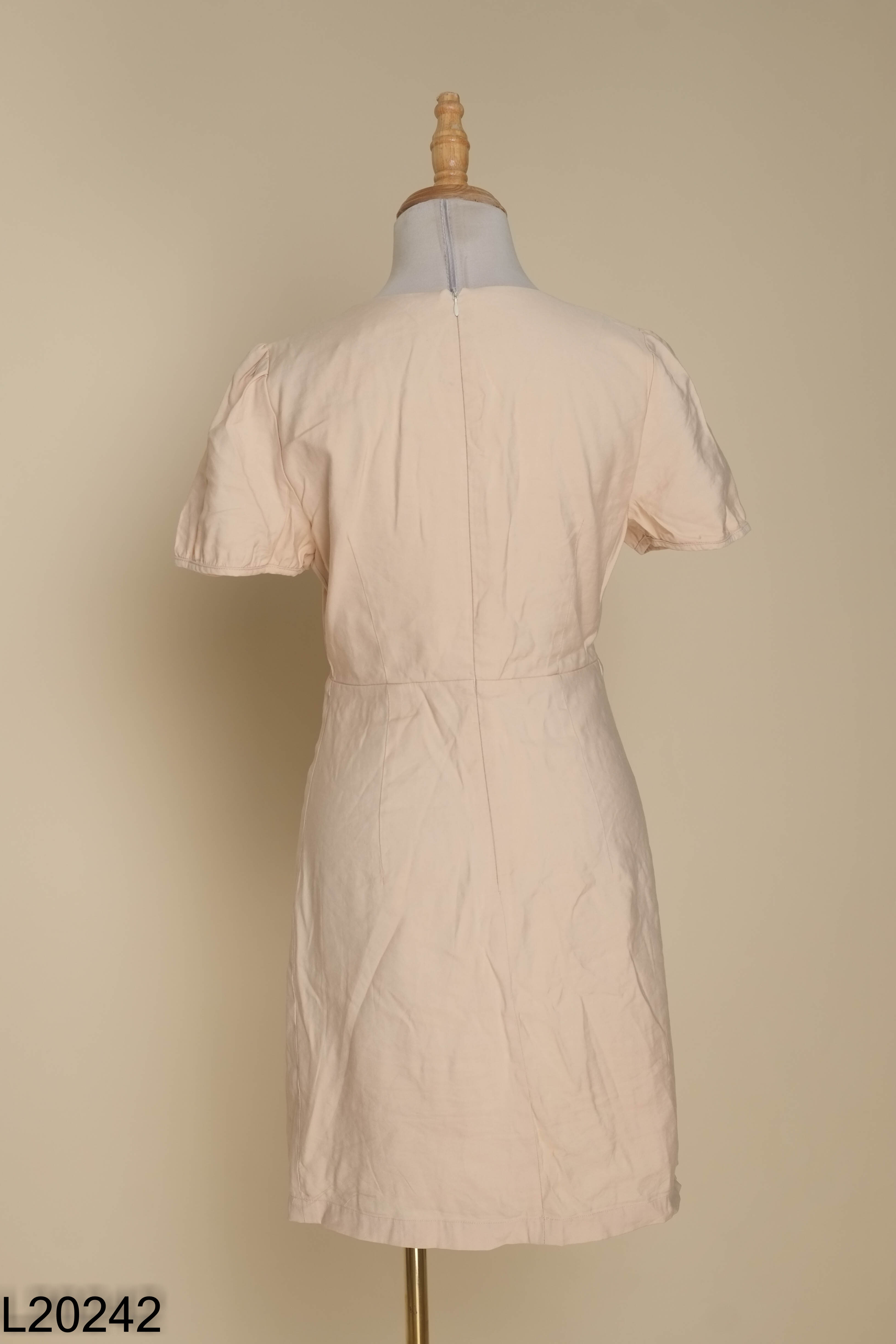 Váy ADORE DRESS be thêu hoa