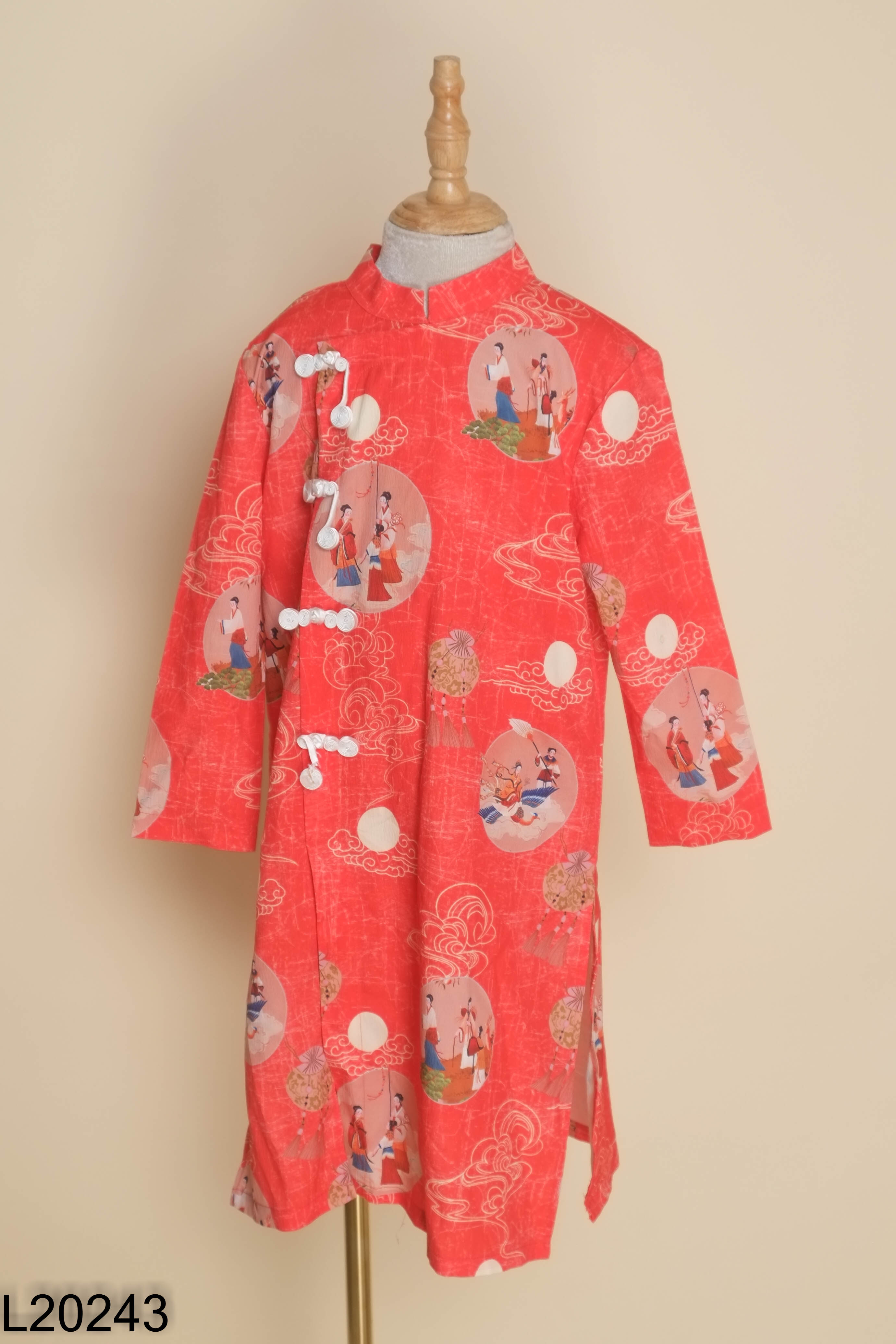 Áo dai đỏ hình KIDS