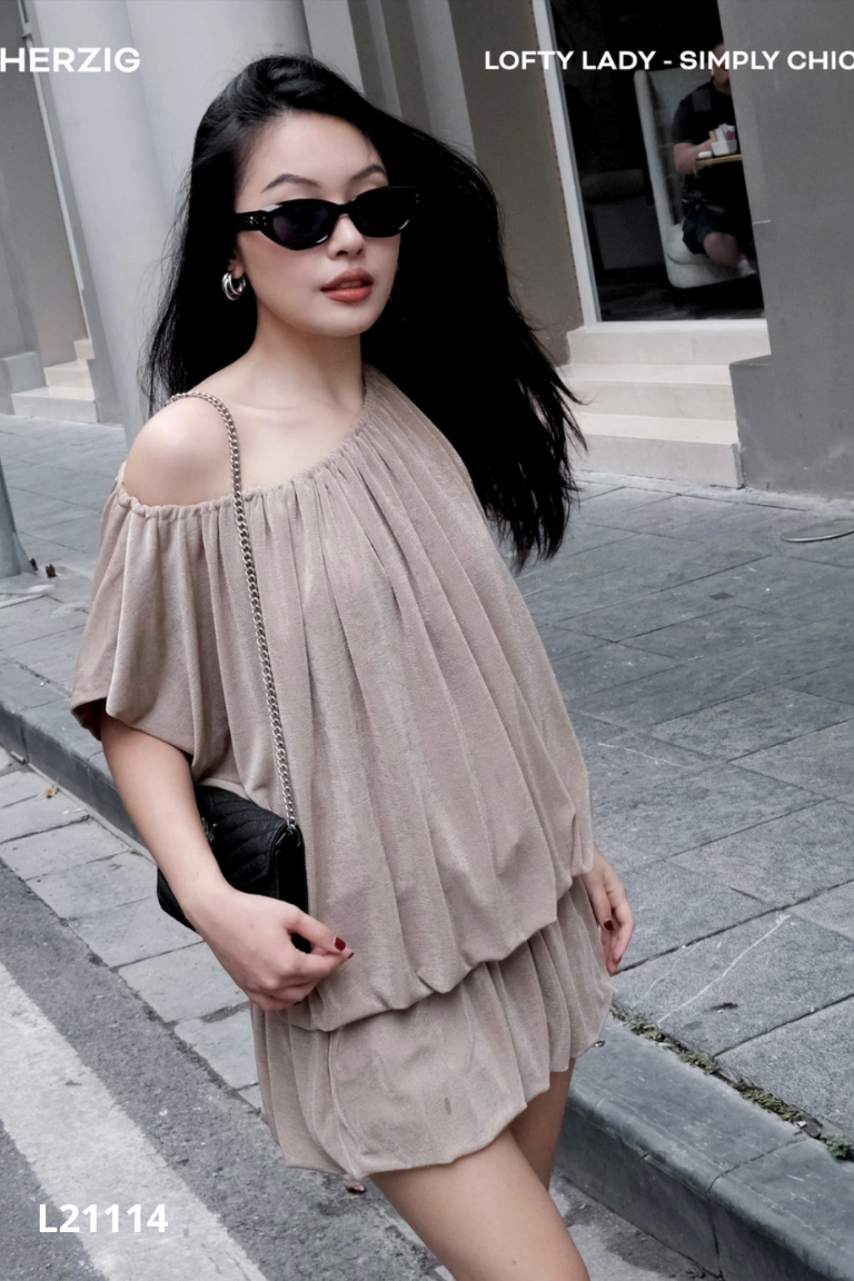 Áo HERZIG nâu cổ chun