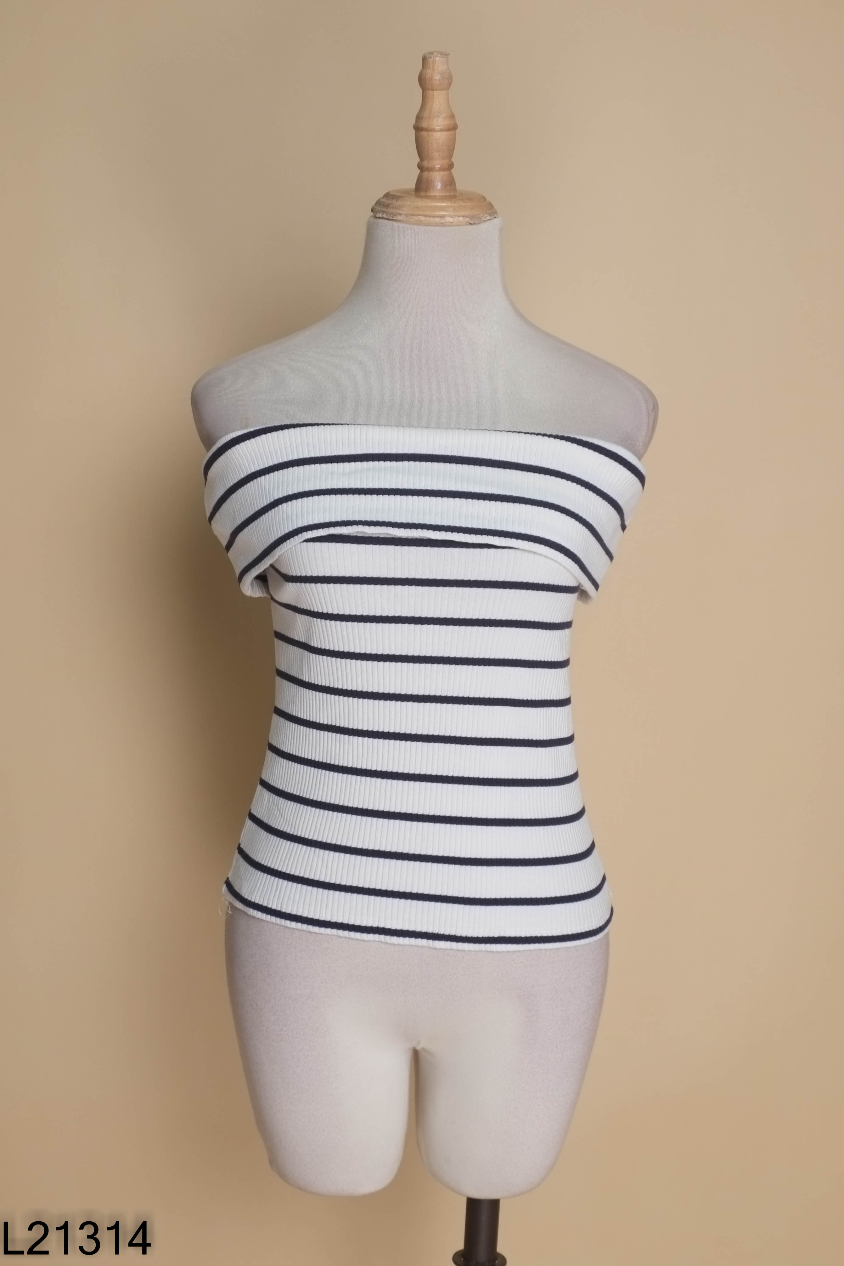 Áo COTTON ON trễ vai trắng sọc