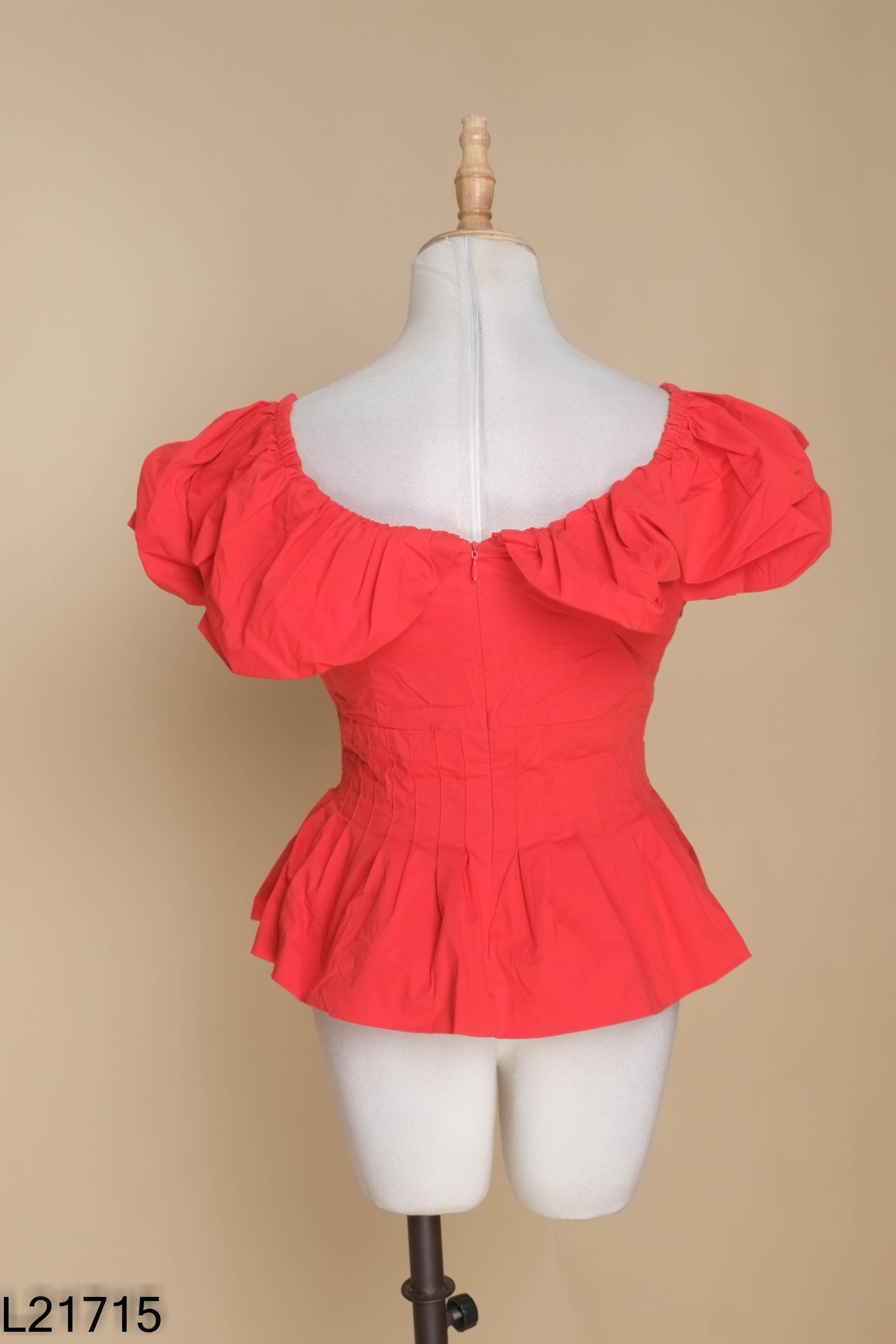 Áo IVY MODA đỏ phối bèo