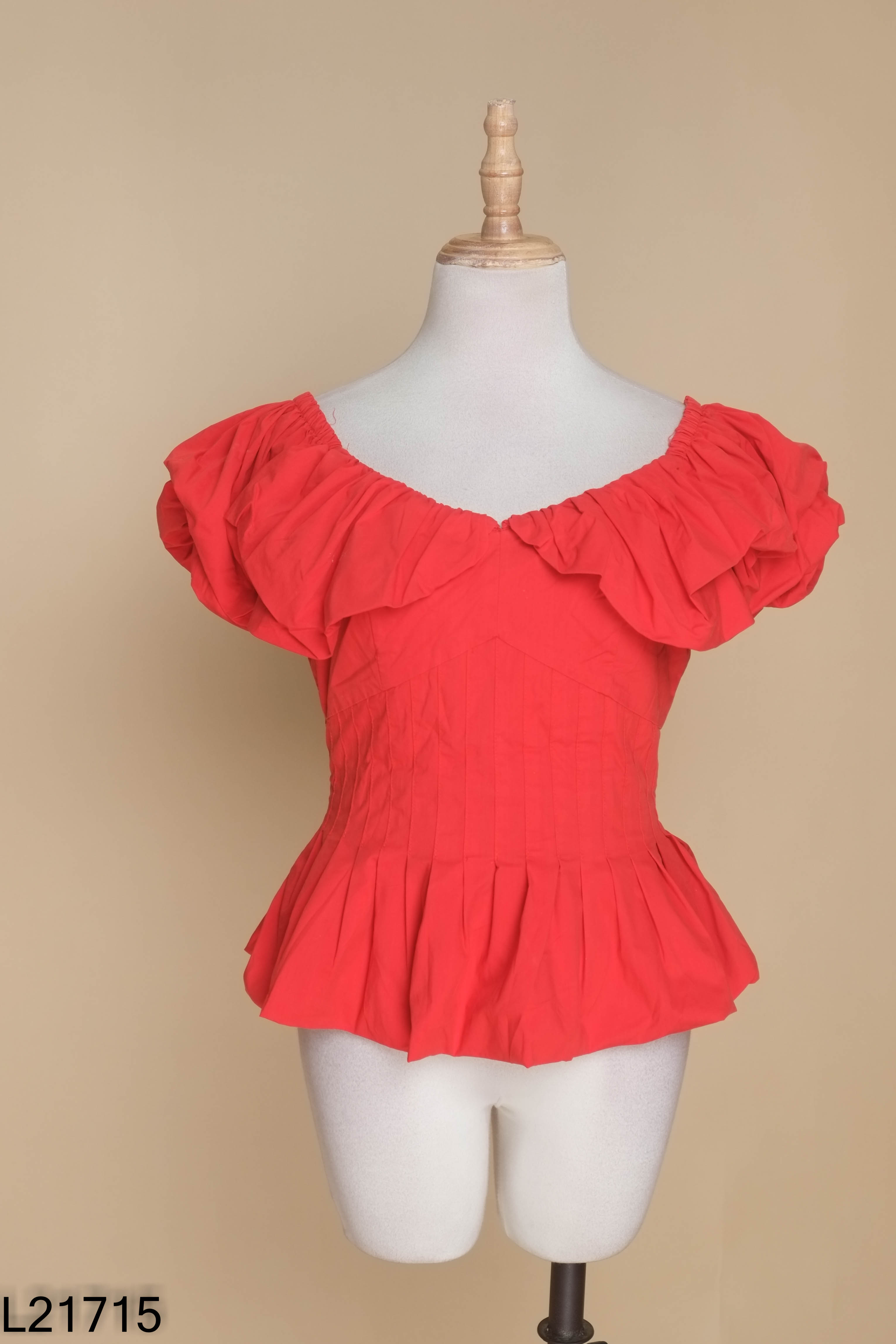 Áo IVY MODA đỏ phối bèo