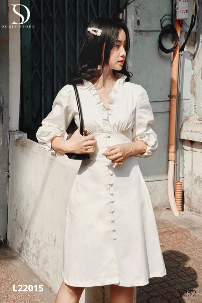 Váy DORIS be cổ bèo phối cúc