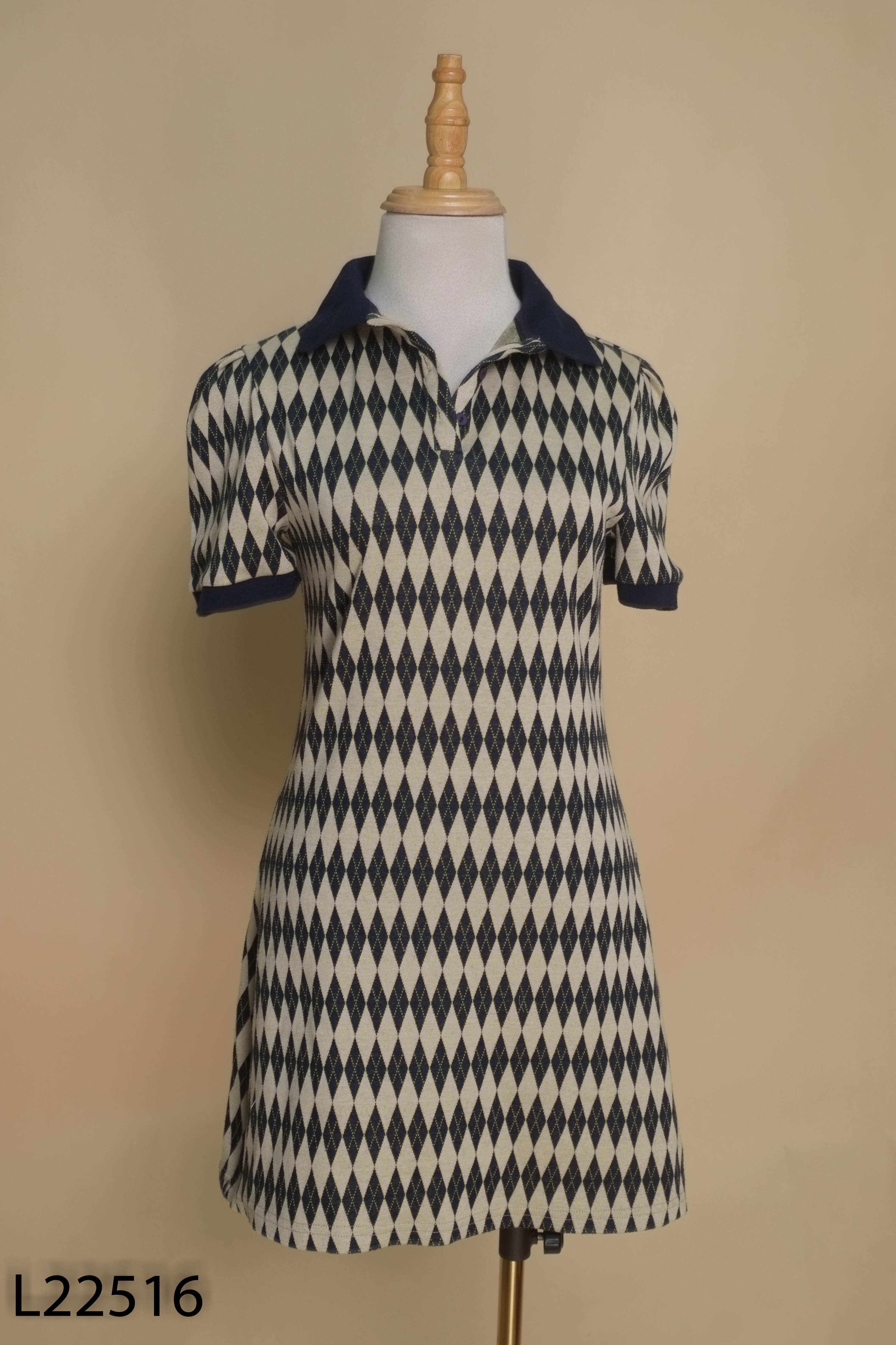 Váy polo len be họa tiết xanh than