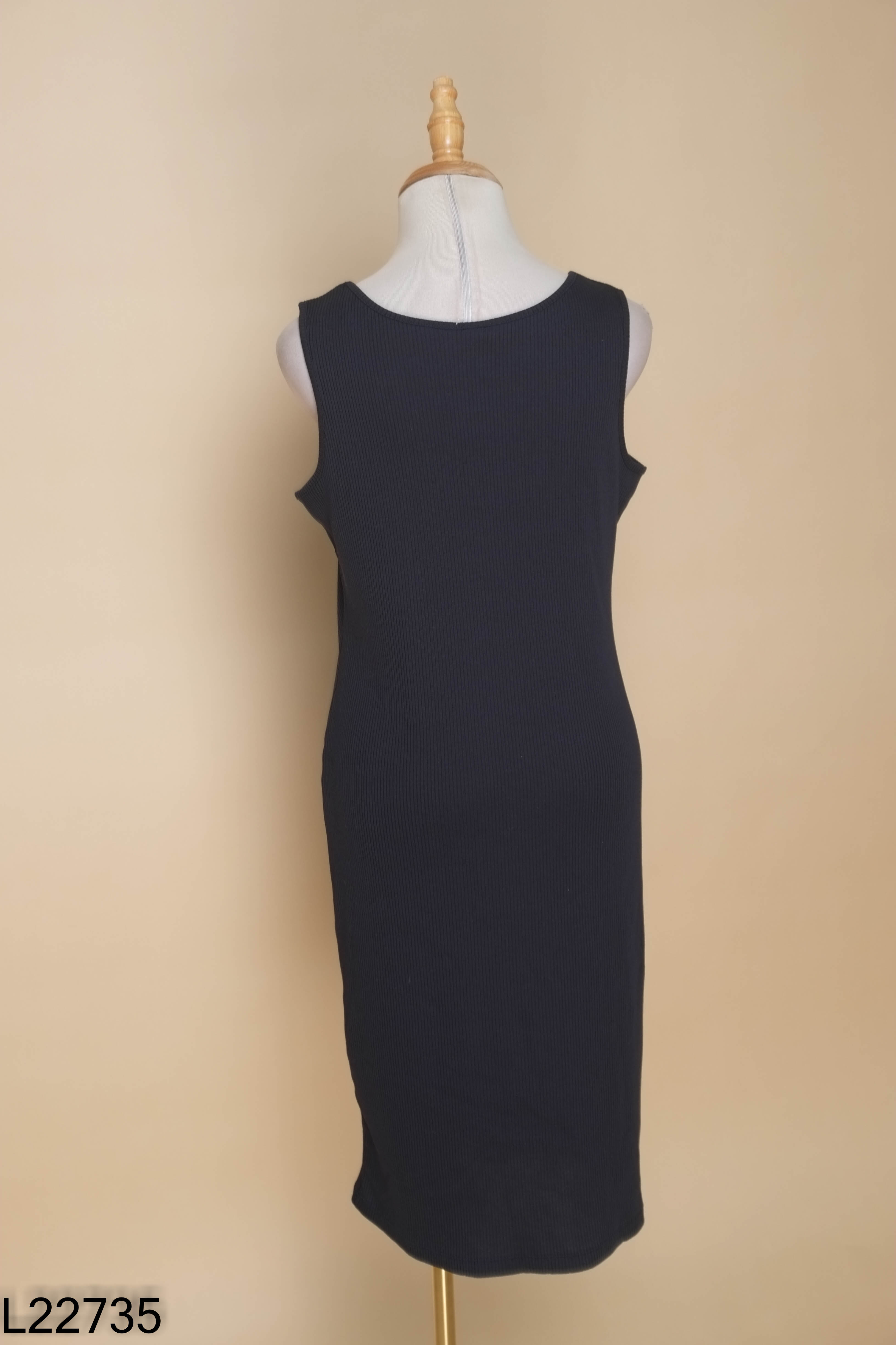 Váy sát nách UNIQLO xanh đen