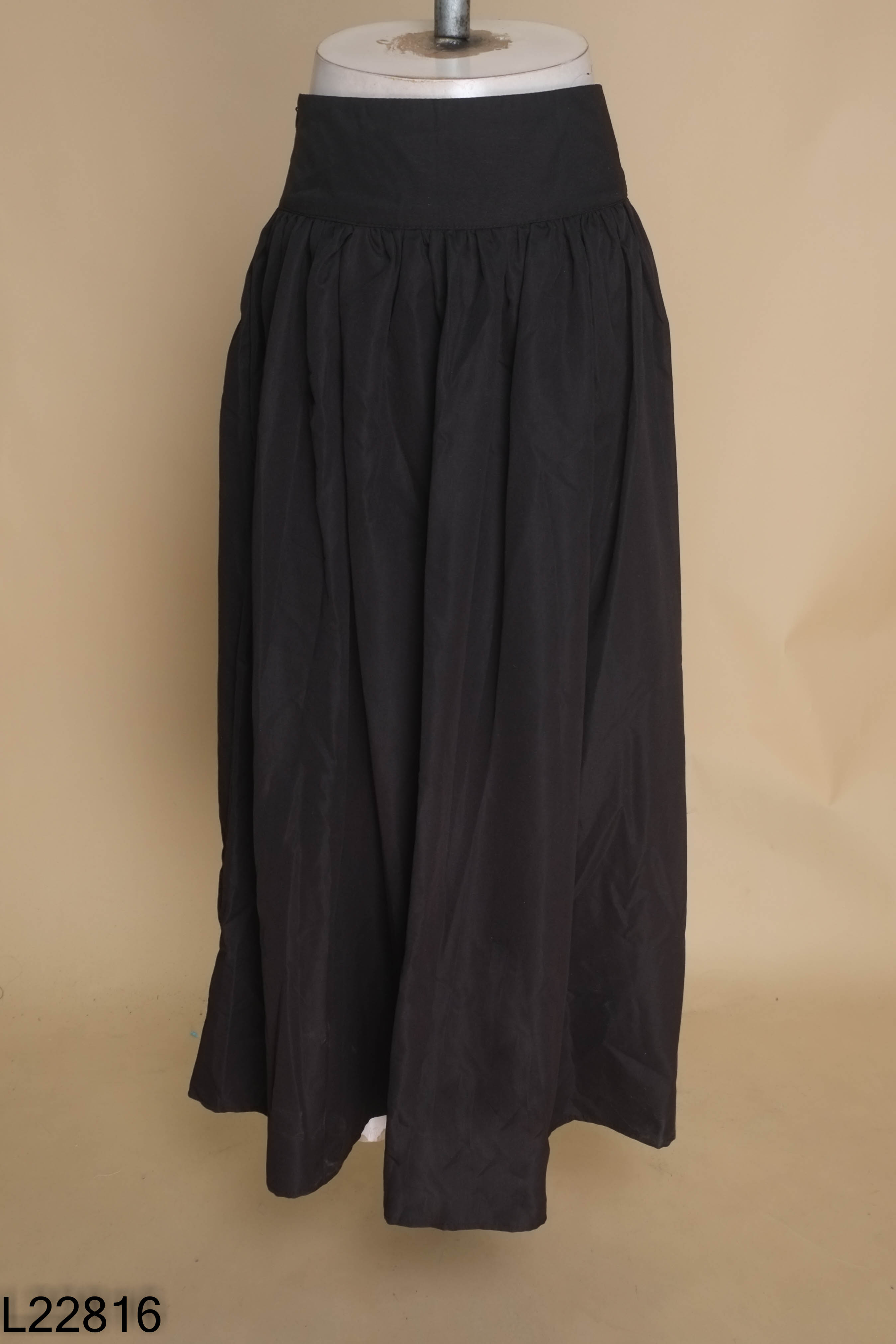 Chân váy đen SUGAL CLOTHING dài