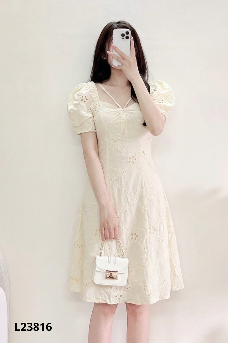 Váy ONLY be thuê họa tiết