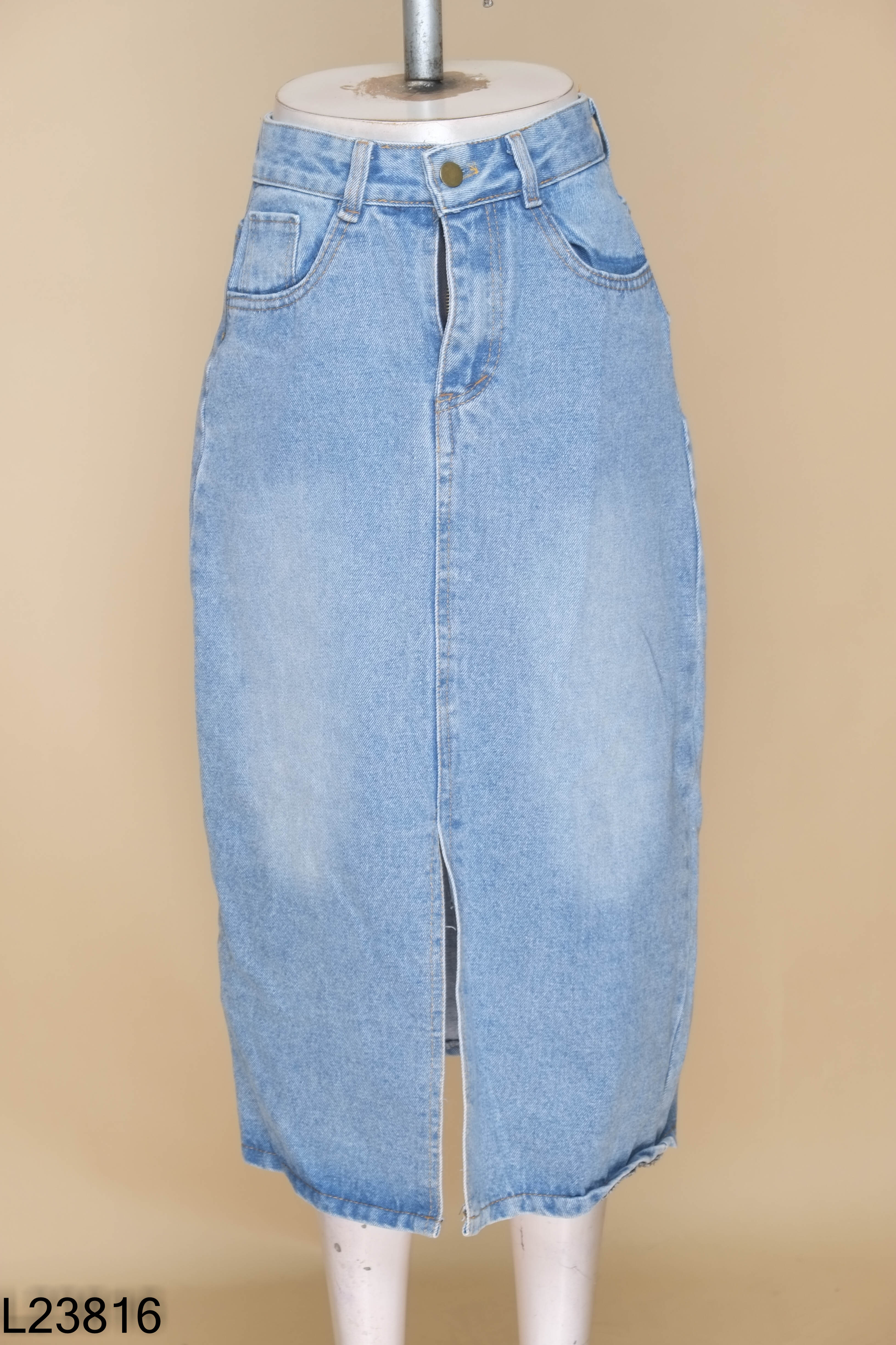 Chân váy jeans xanh xẻ