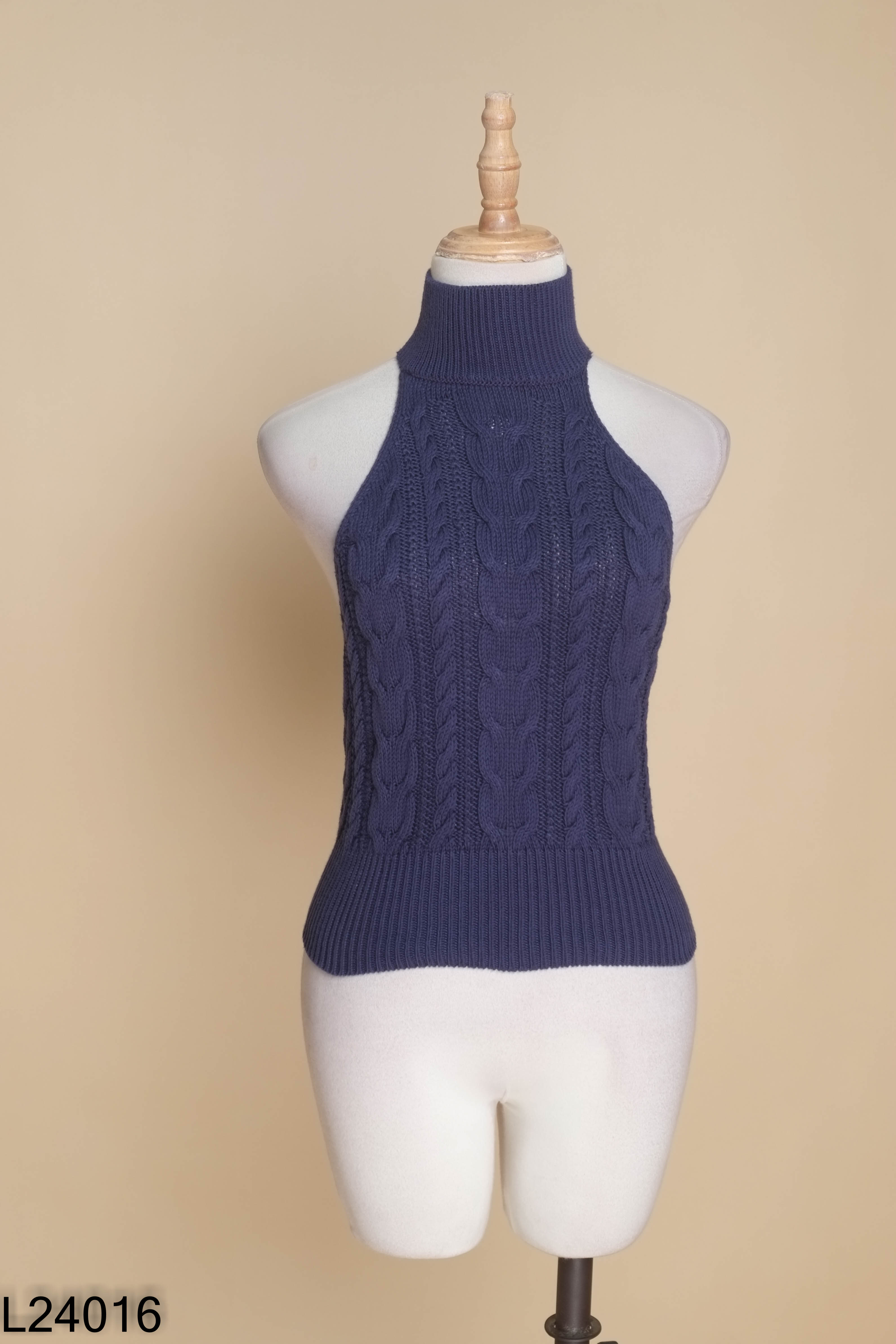 Áo len PULL&BEAR hở lưng xanh than
