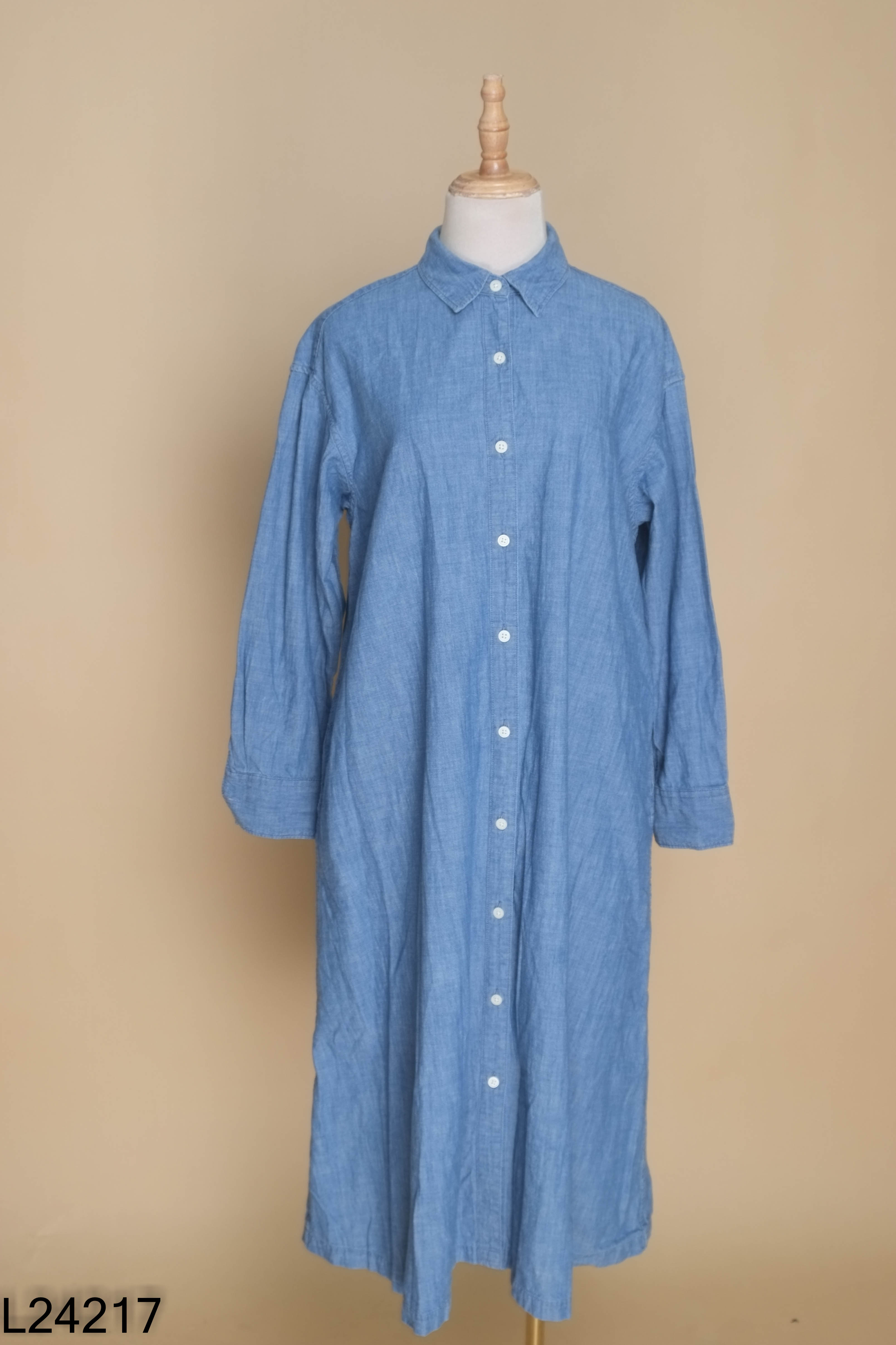 Váy UNIQLO jeans xanh cổ sơ mi