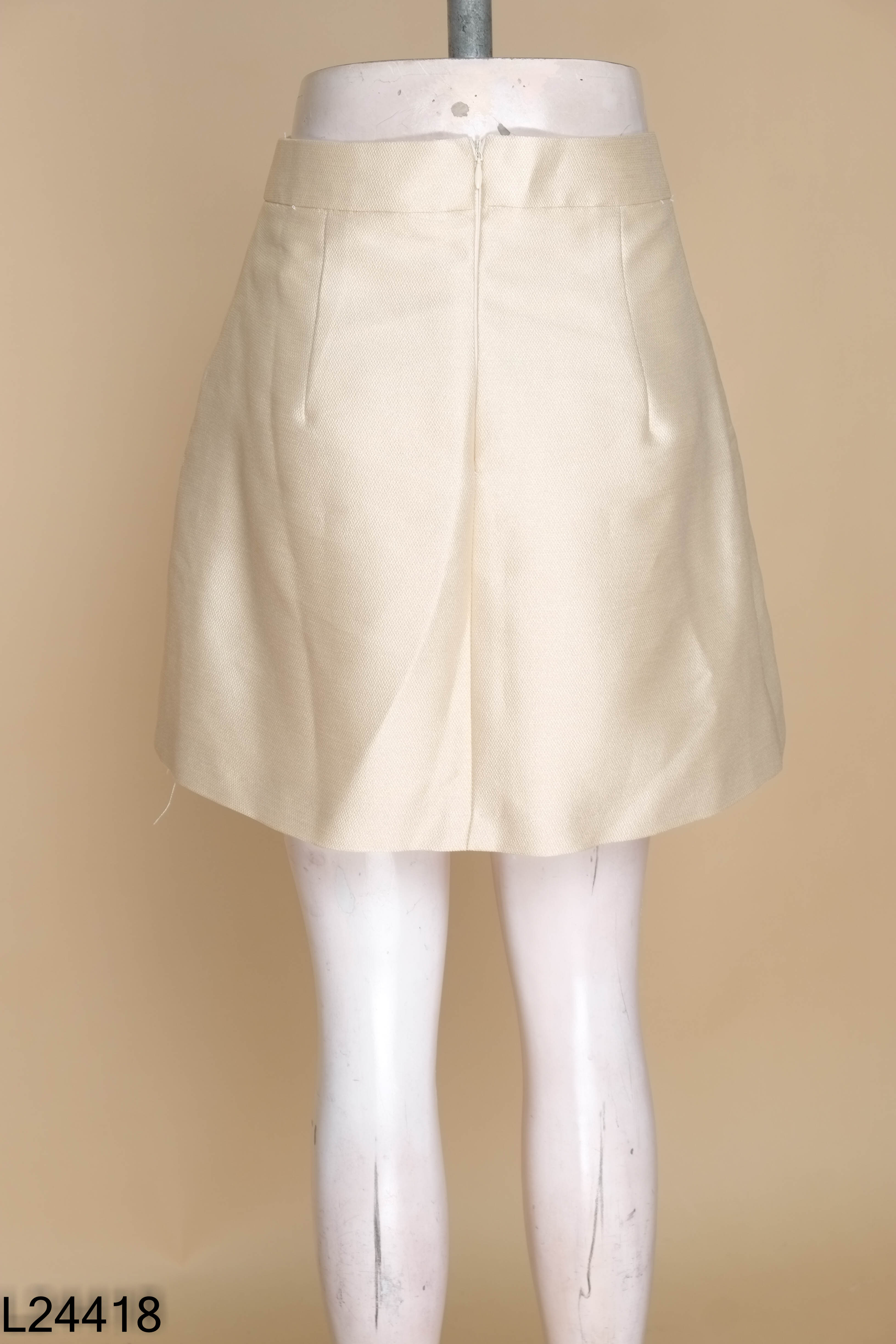 Chân váy LINH DESIGN be trơn