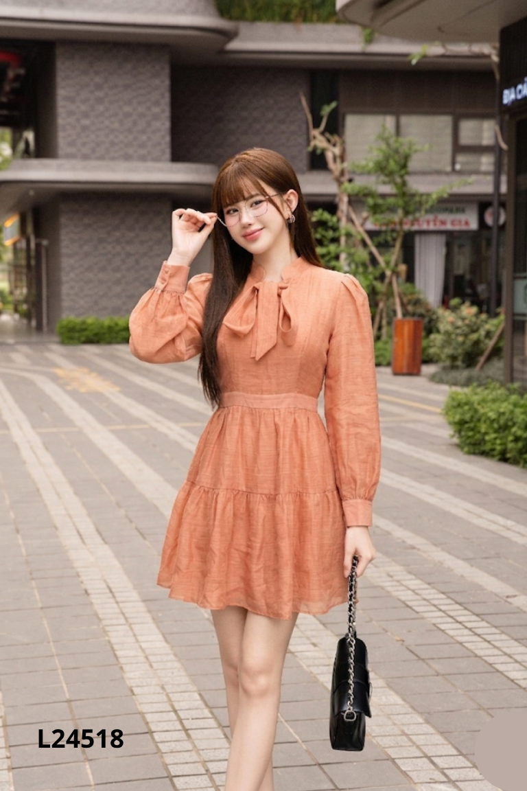 Váy cam suông buộc cổ