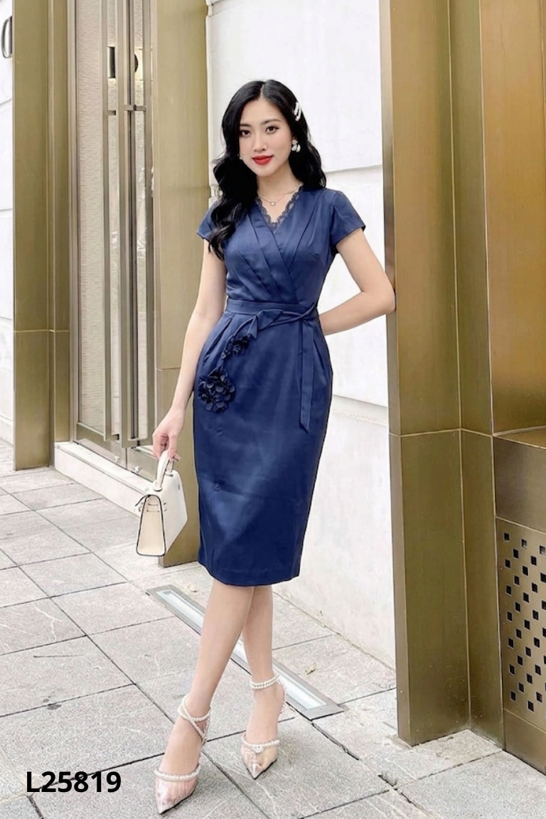 Váy SEVEN AM xanh phối ren