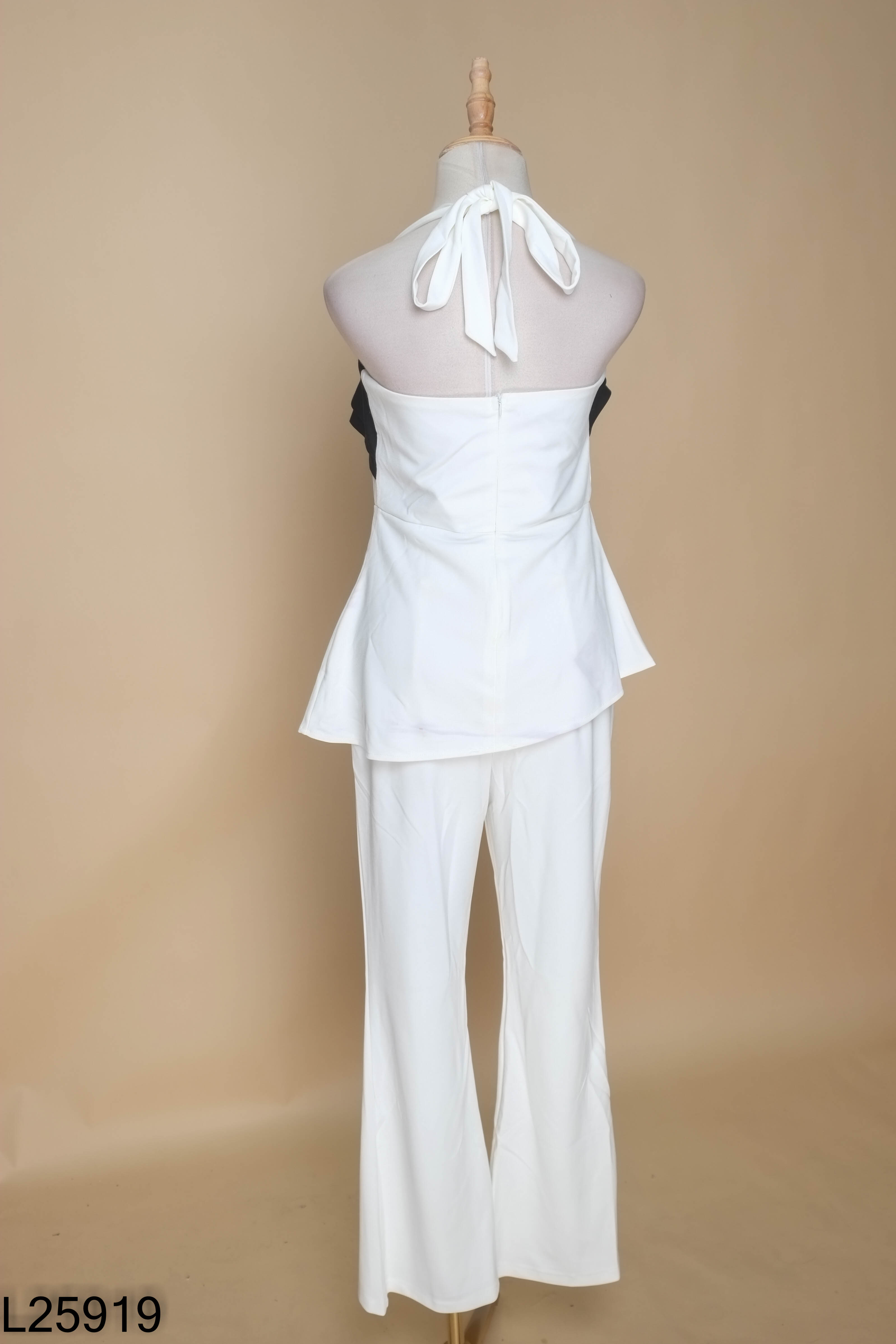 NEWTAG Set áo quây phối đen + quần dài trắng