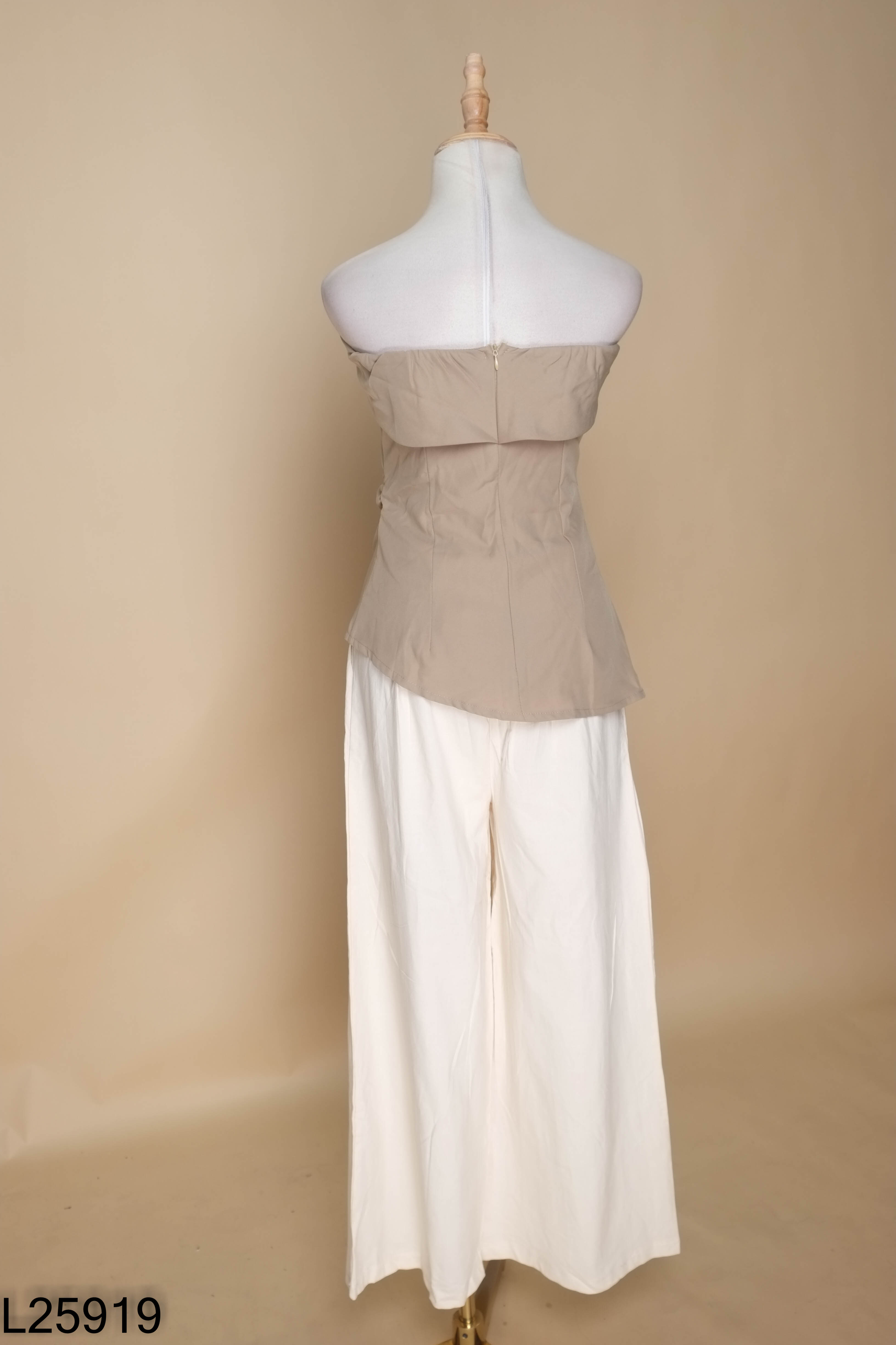 L2591910472-Set áo quây xanh rêu+ quần be