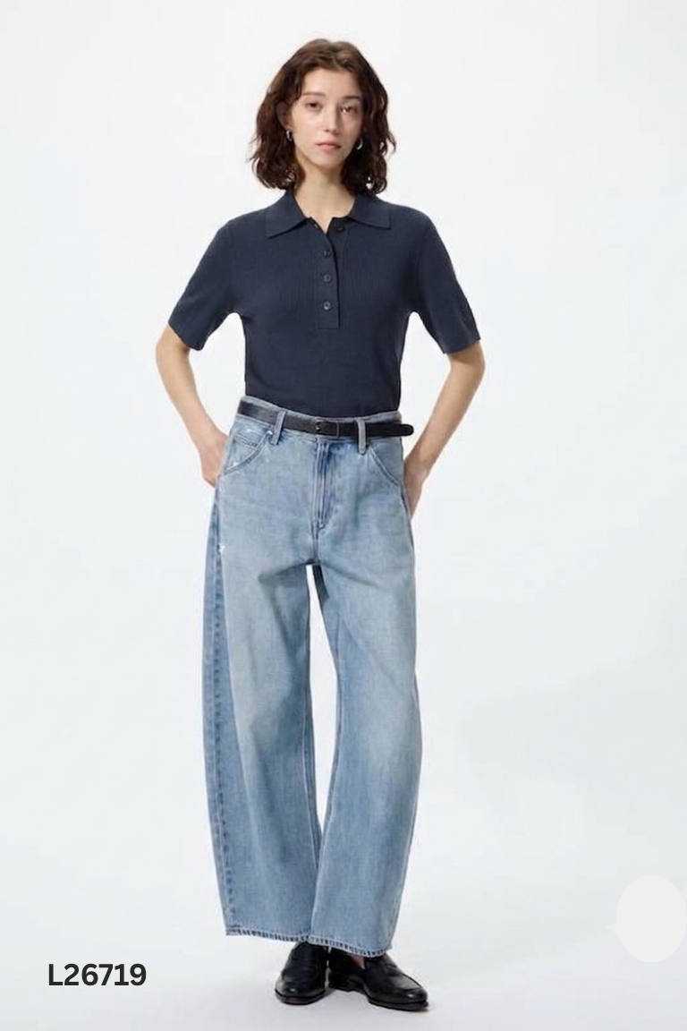 Áo UNIQLO xanh đậm