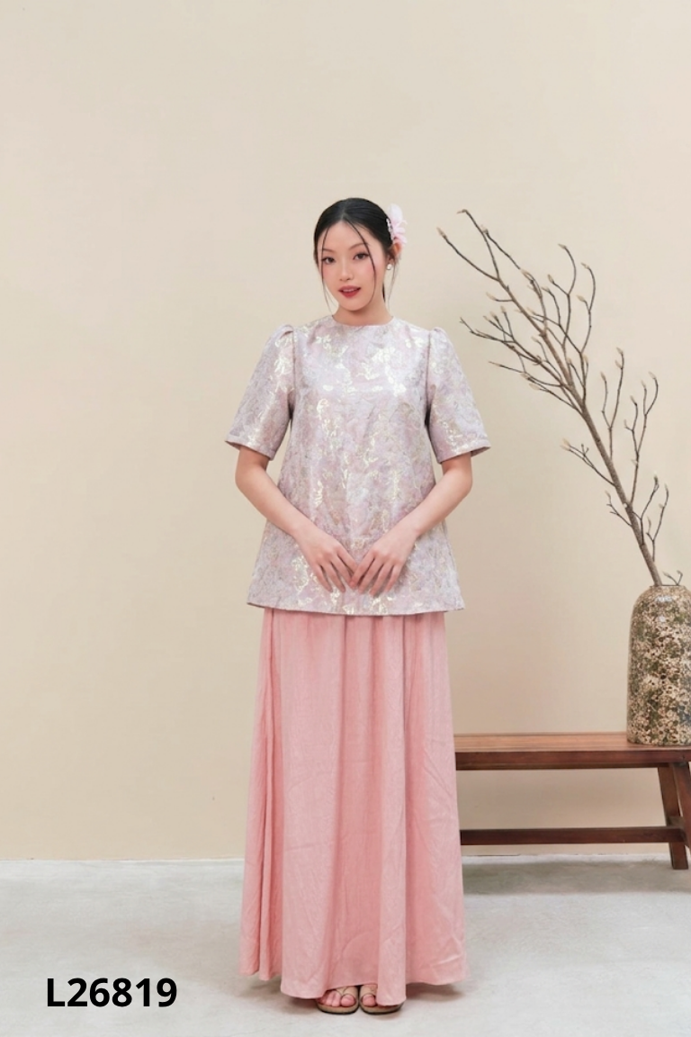 Set Áo gấm hồng họa tiết ánh vàng + Chân váy