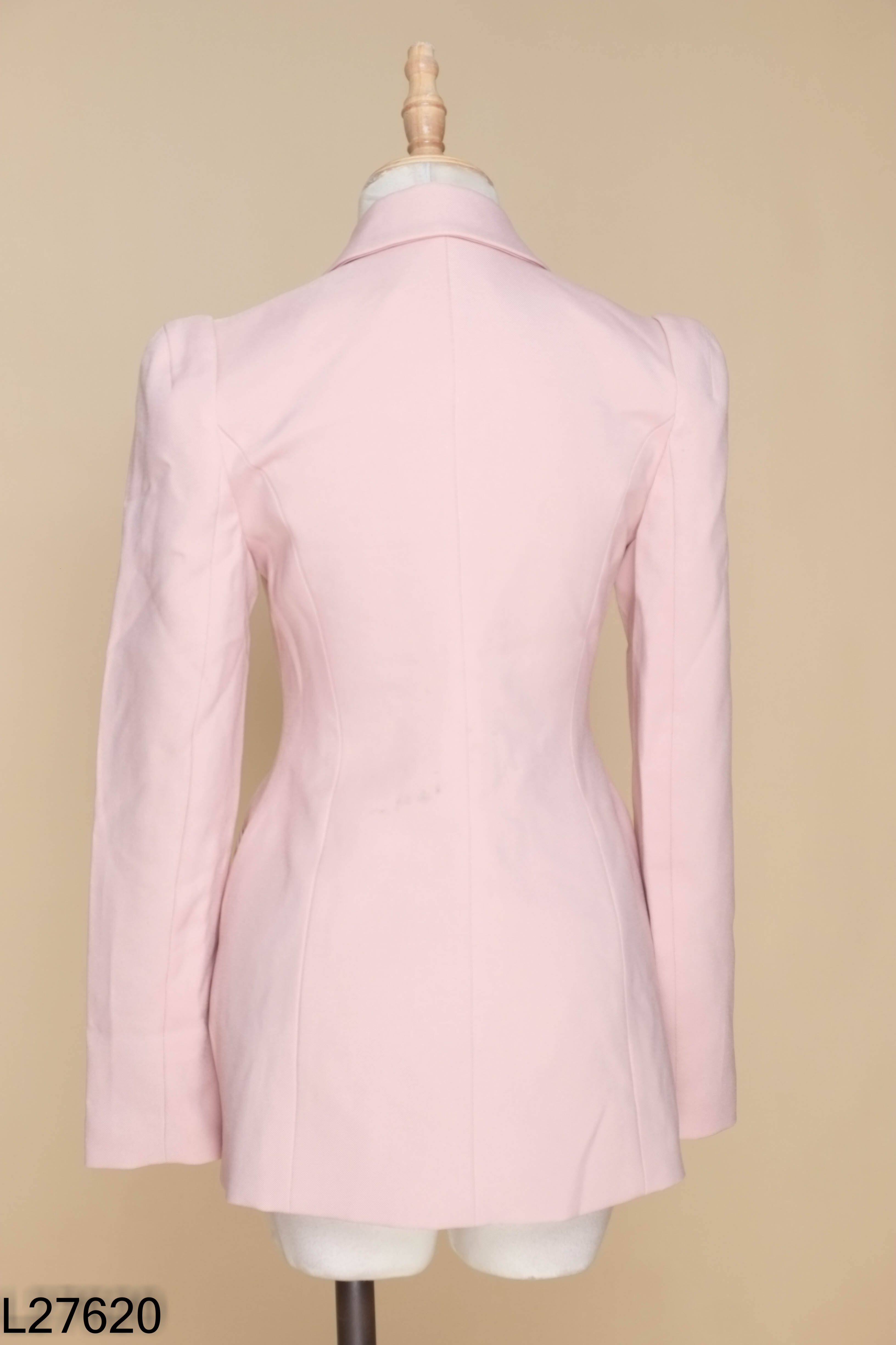 L2762010637-Áo blazer hồng NKN cúc bạc