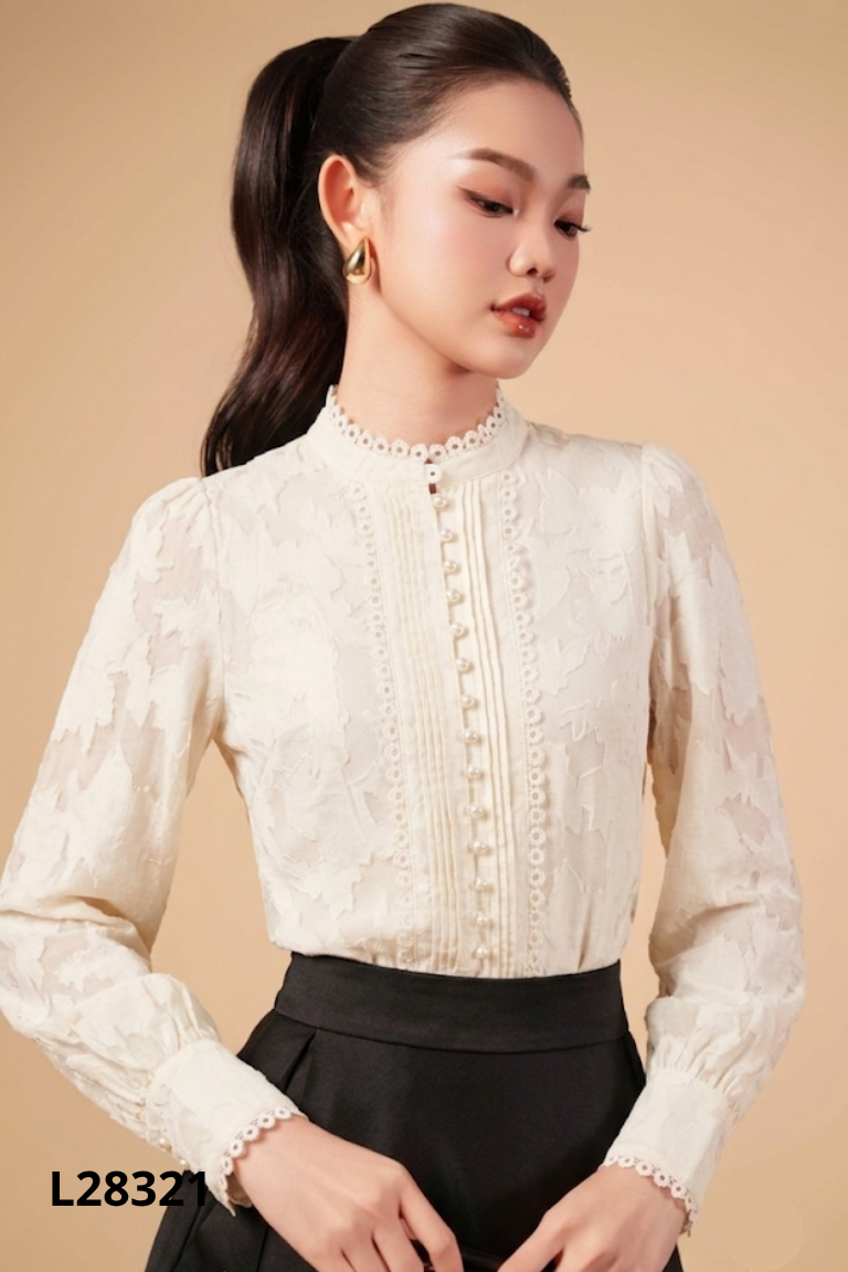 Áo kiểu be cúc ngọc dài tay