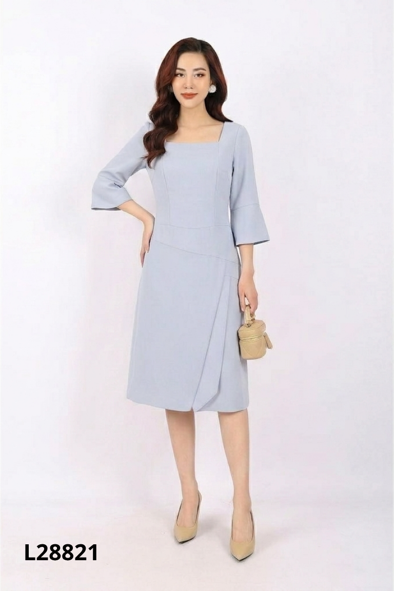 Váy PANTIO xanh cổ vuông