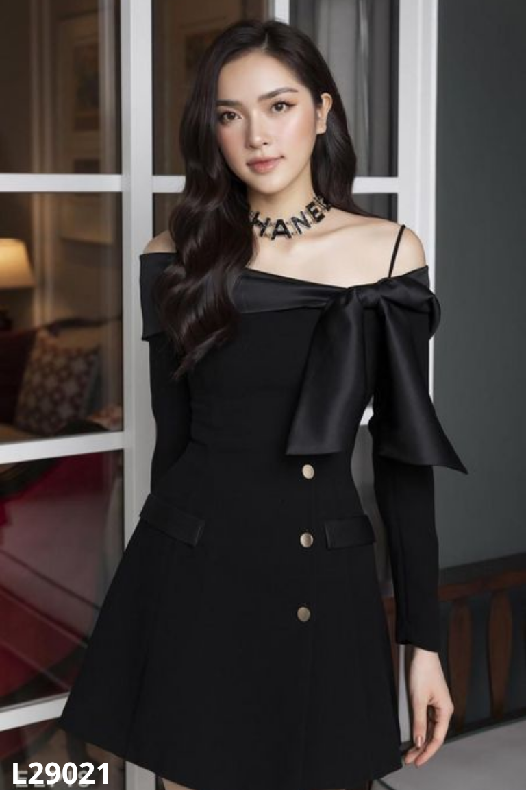 Váy DVC đen nơ ngực