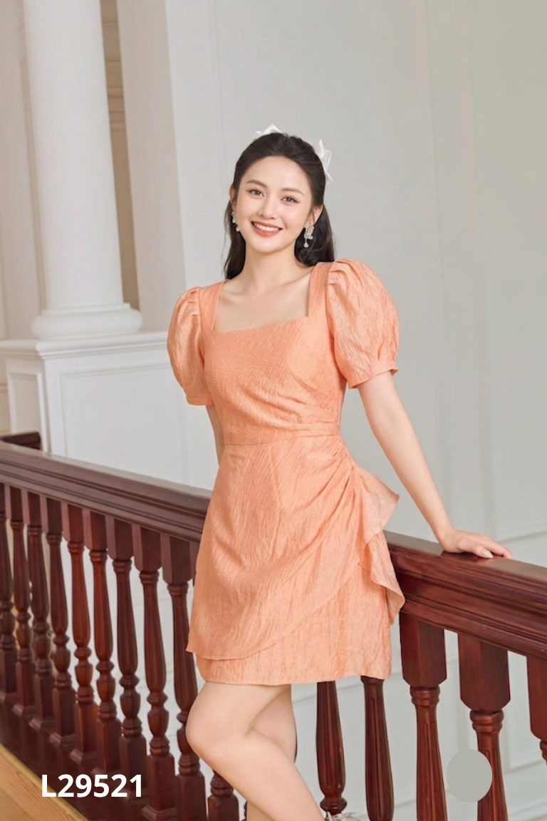 Váy cam đũi YOONA cổ vuông