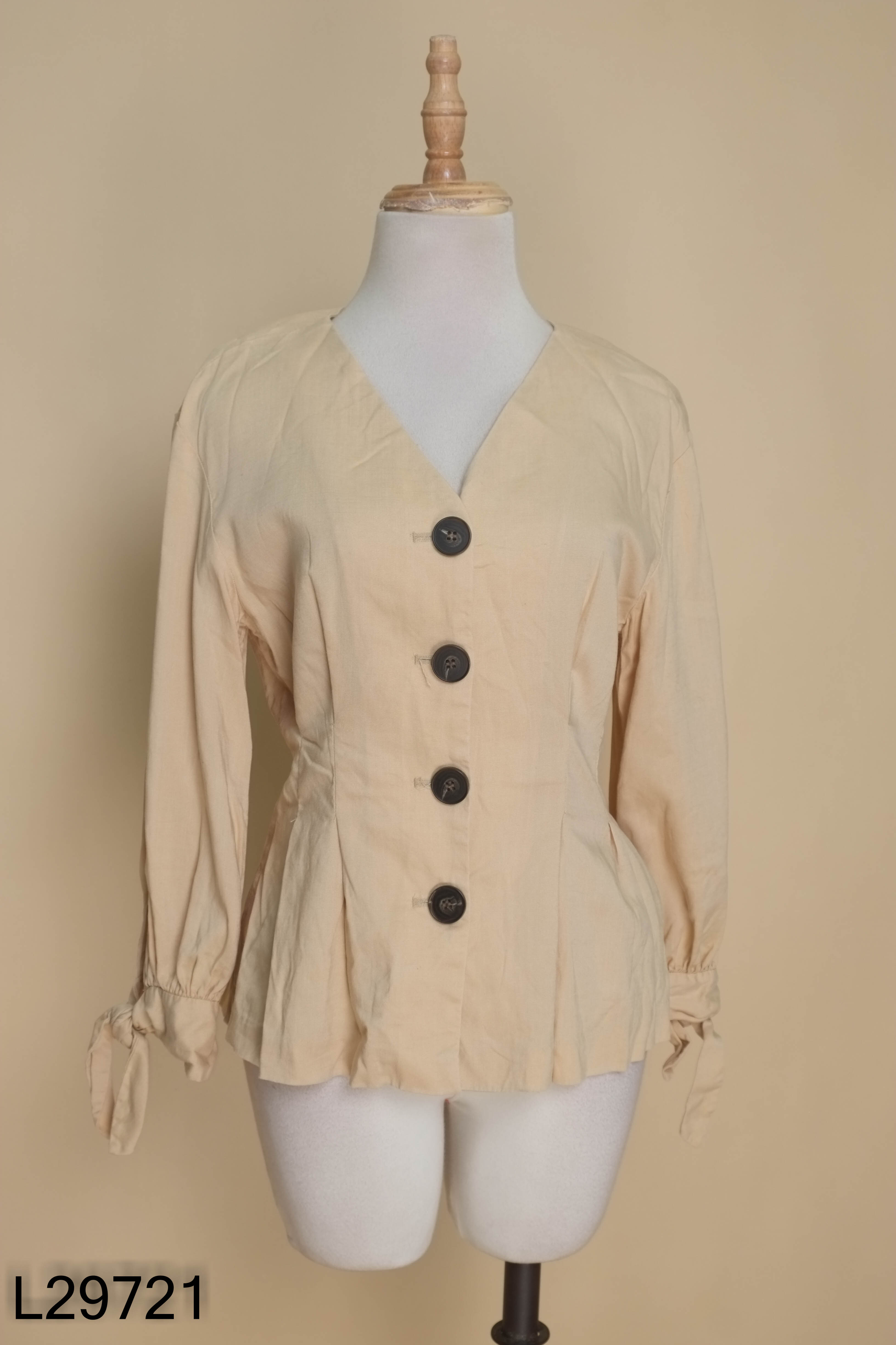 Áo IVY LADIES nâu cổ tim