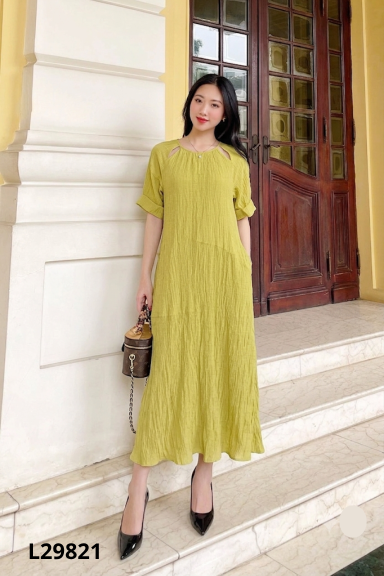 Váy MYAN xanh cốm dáng dài