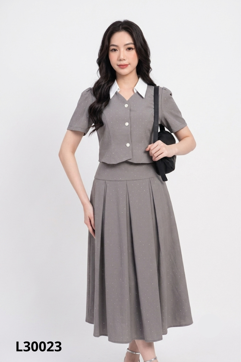 Set áo sơ mi xám đính hạt + chân váy