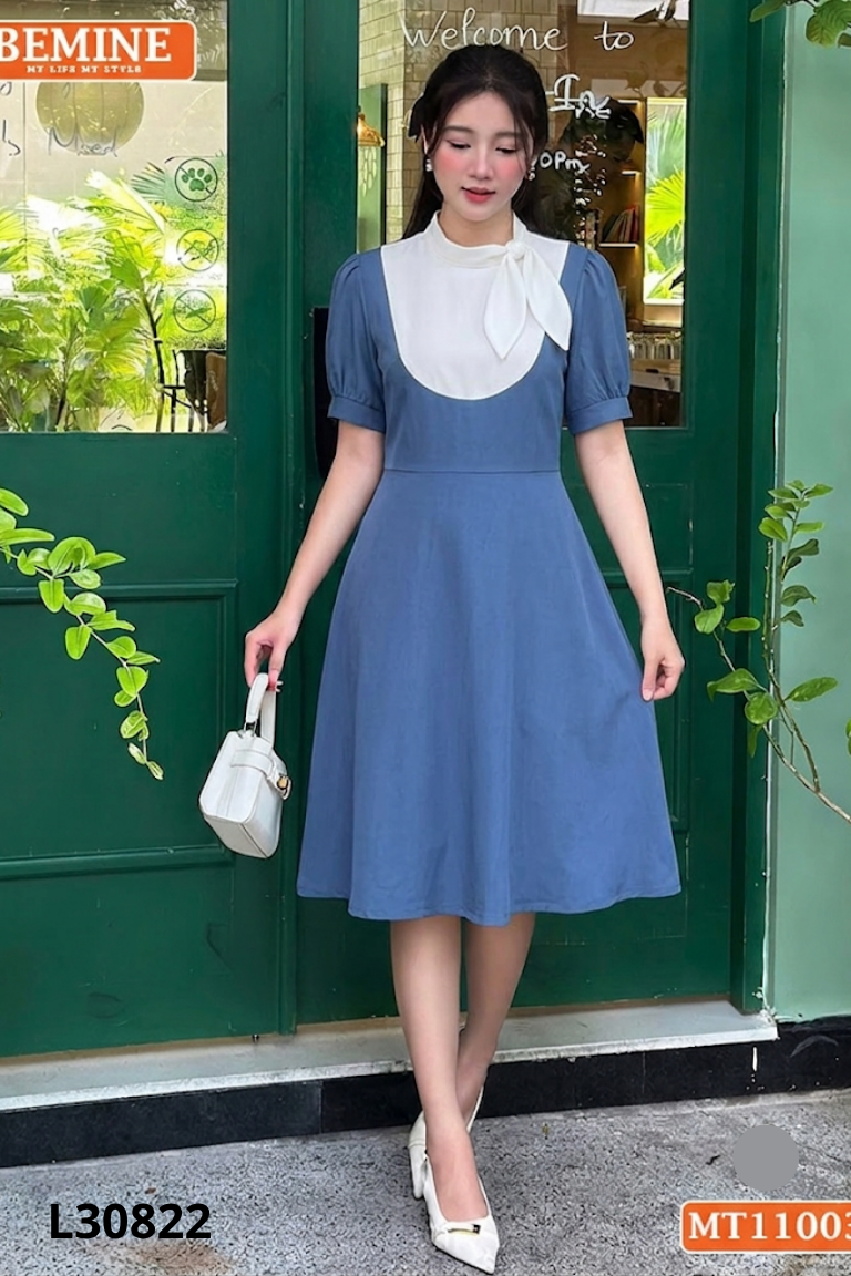 NEWTAG Váy xanh than phối trắng